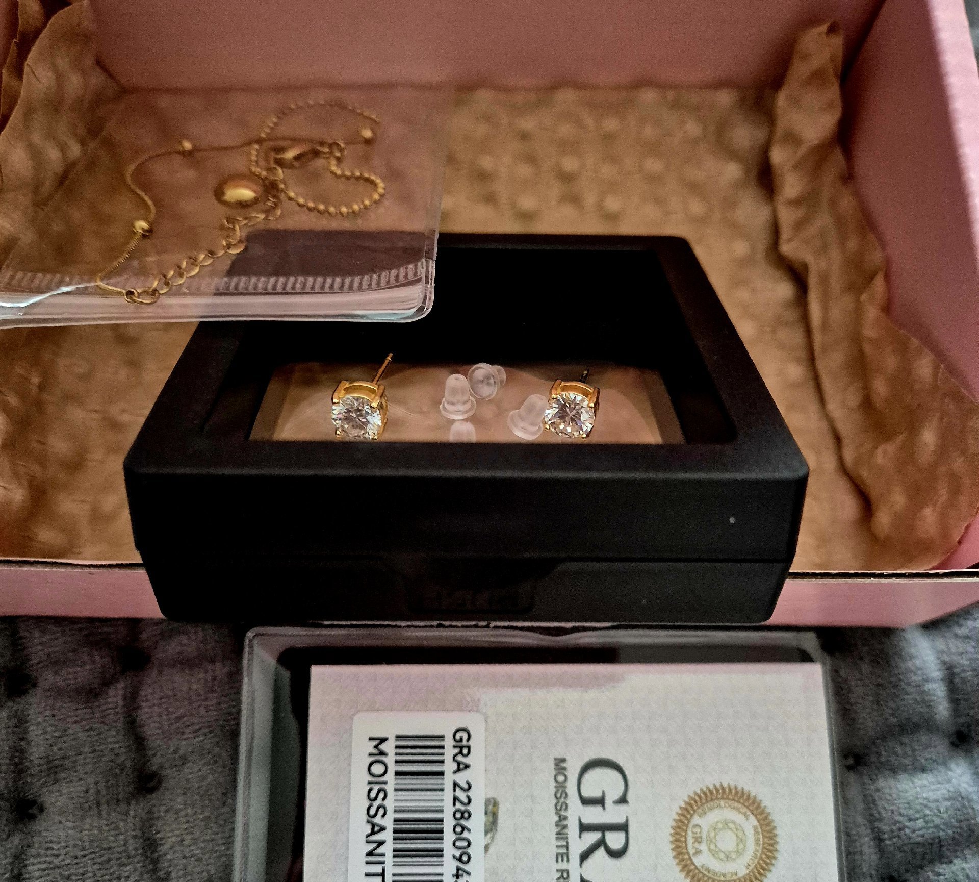Light Luxury Accessories Gold Plated Moissanite Stud Earrings with Bracelet, GRA, One Size, New condition — preloved on SilentSale®
