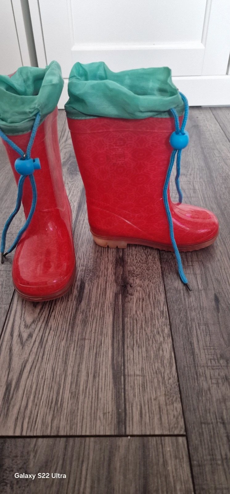 Girls rain boots, Disney, 5 baby | EU 22, Good condition — preloved on SilentSale®