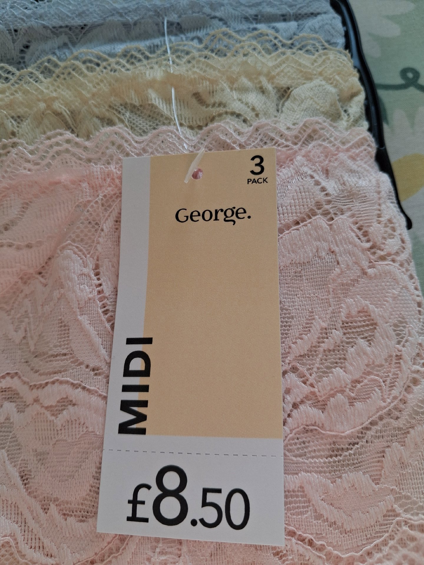George Midi Lace Trim Knickers Multi Pack – Size 20, George, 20, New condition — preloved on SilentSale®