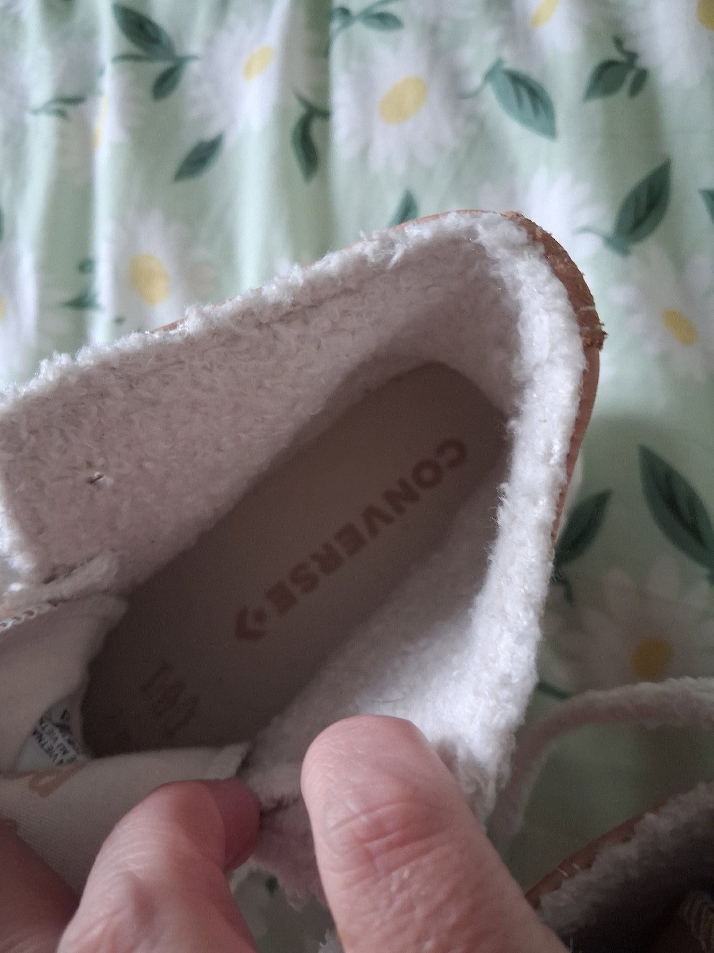 Pink High Top Canvas converse  Trainers with Fleece Lining, Converse, 5, Excellent condition — preloved on SilentSale®