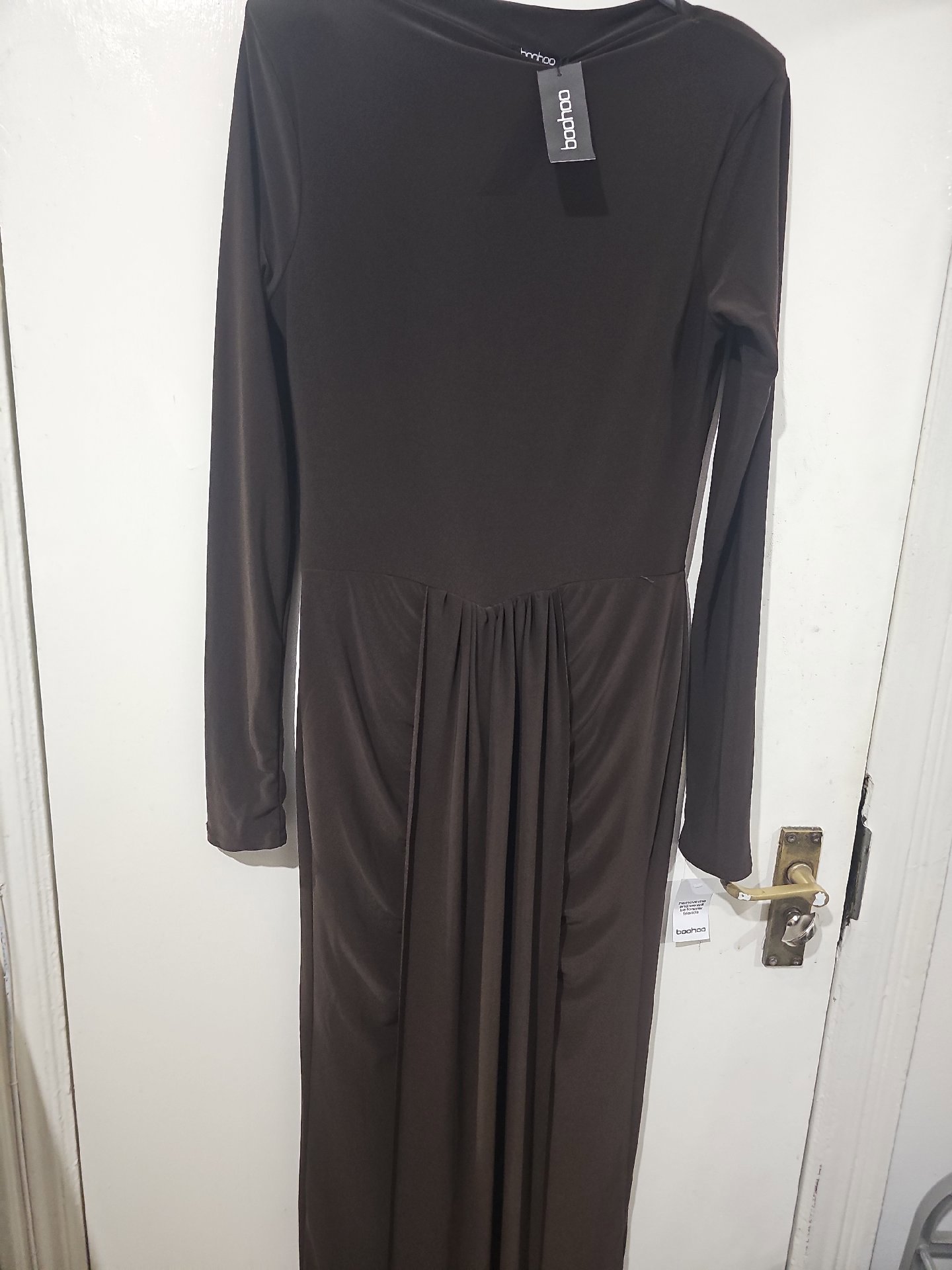 Boohoo Brown Long Sleeve Maxi Dress, Boohoo, 10, New condition — preloved on SilentSale®