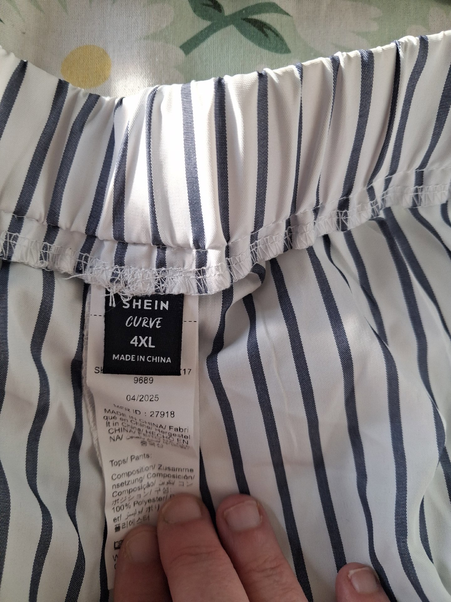 Striped Two-Piece Crop Top and Shorts Set, shien, XXXL, Excellent condition — preloved on SilentSale®