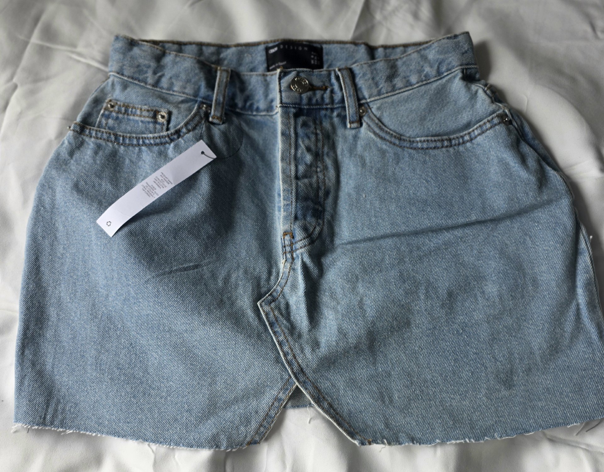 ASOS Design Light Blue Denim Mini Skirt – UK 8, ASOS Design, 8, New condition — preloved on SilentSale®