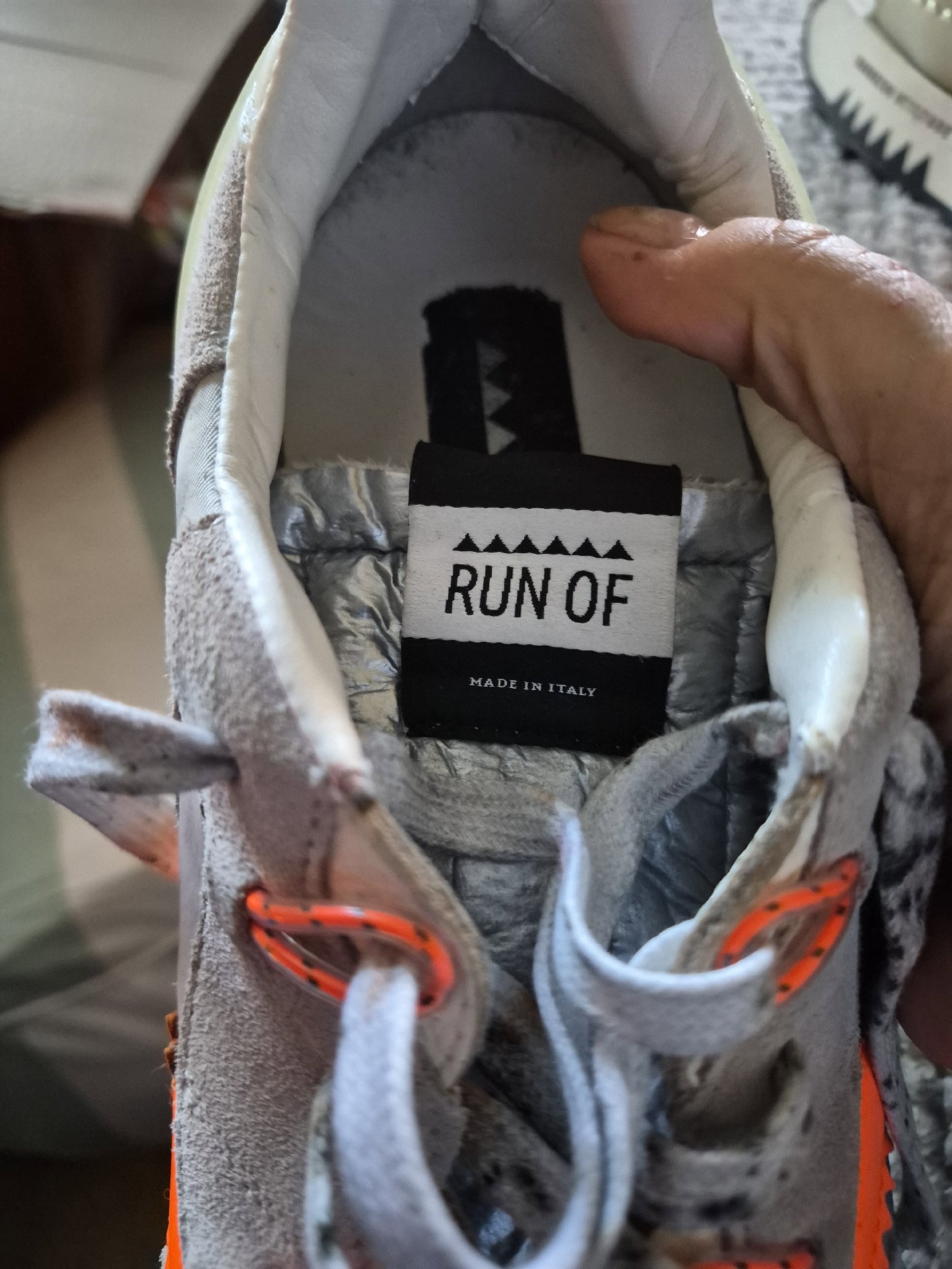 Run Of  Matthew perle trainers, run of Matthew, 9, New condition — preloved on SilentSale®