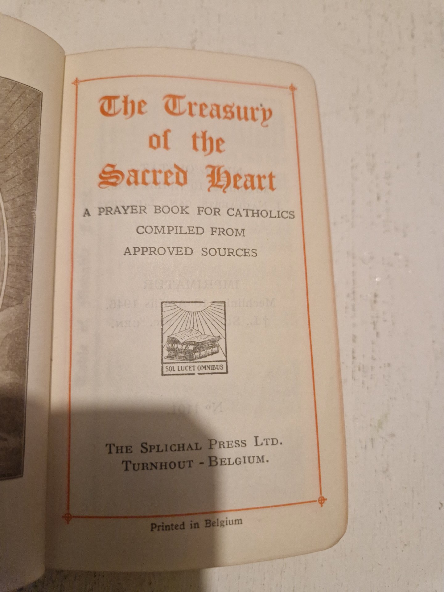 Leather-bound prayer book titled 'The Treasury of the Sacred Heart' published by The Splighal Press Ltd., Turnhout, Belgium, Unbranded, One Size, Excellent condition — preloved on SilentSale®