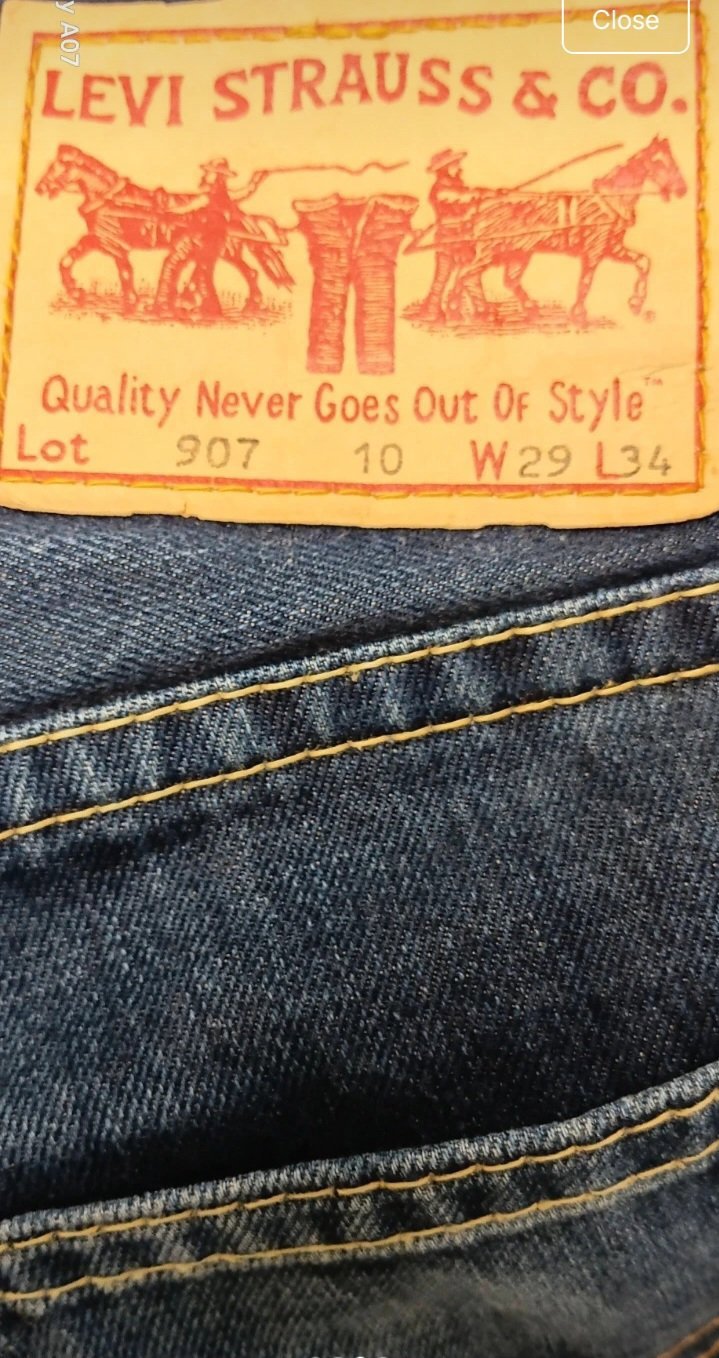 Levi's 907 Blue Denim Jeans W29 L34, Levi's, W29 L34, Excellent condition — preloved on SilentSale®