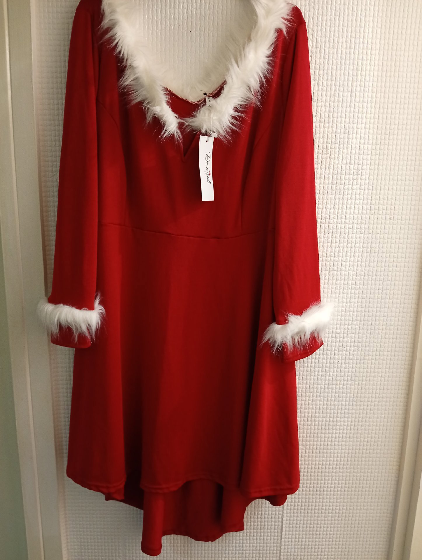 Rosegal Red Faux Fur Trim Christmas Dress – Size 26, Rosegal, 26, New condition — preloved on SilentSale®