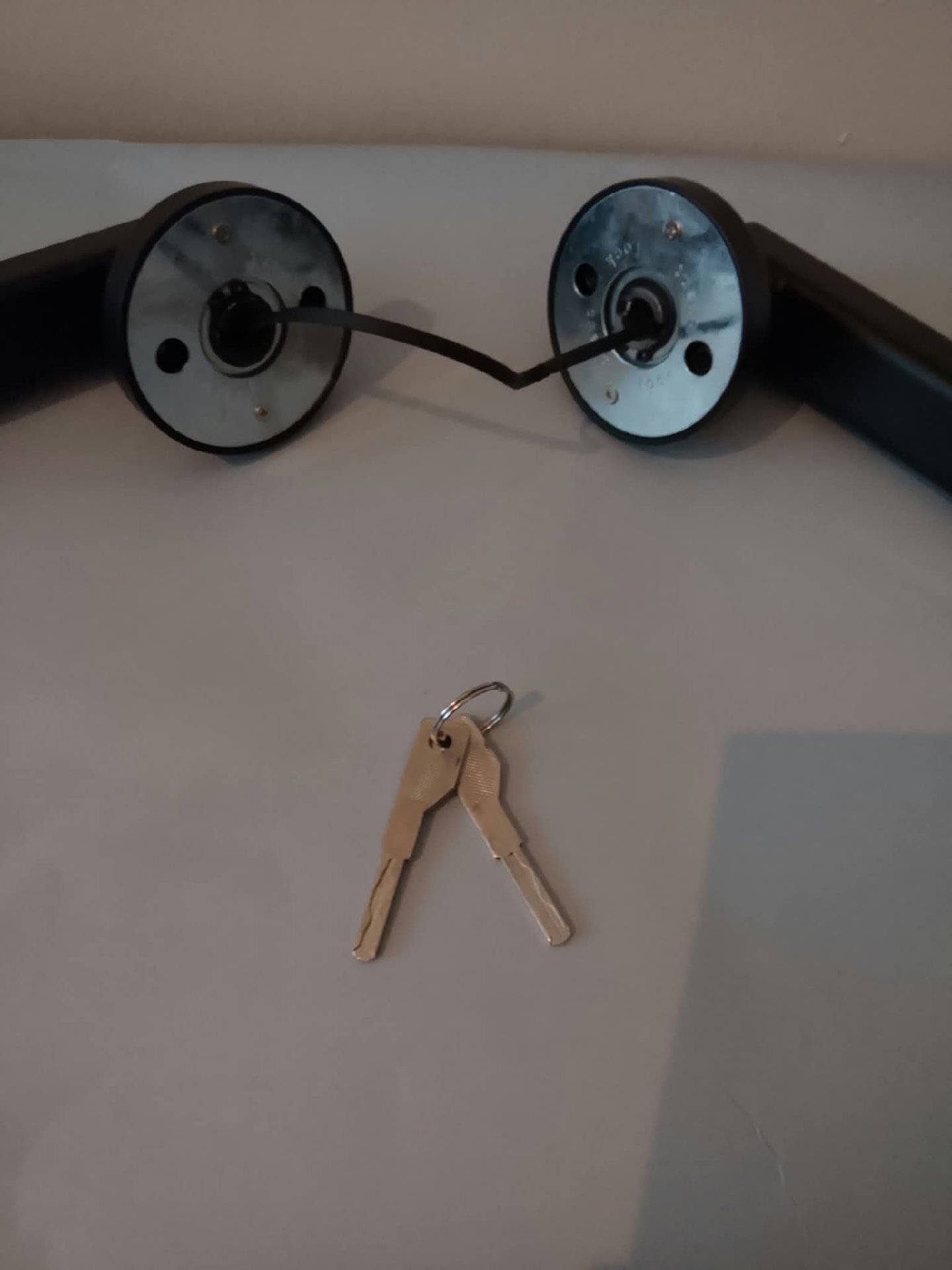 Smart Lock Digital Door Handle Set, jaogaus, One Size, Like New condition — preloved on SilentSale®
