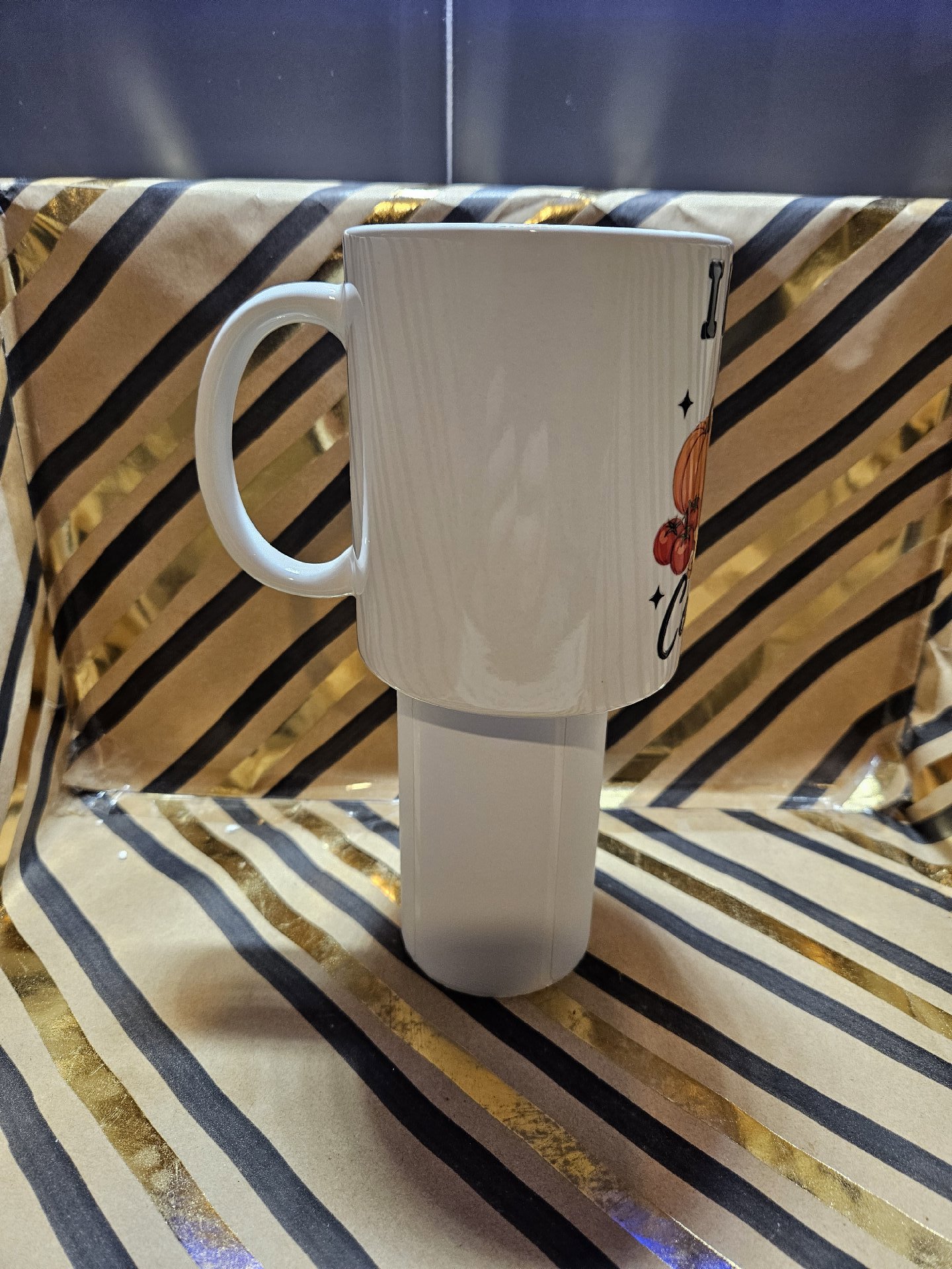 I Love Cooking Ceramic Mug with Colourful Food Design, Unbranded, One Size, New condition — preloved on SilentSale®