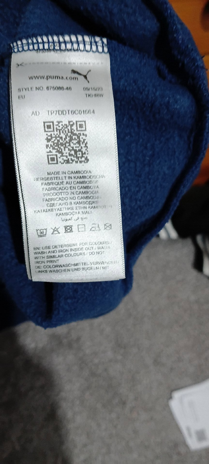 Puma Navy Sportswear Hoodie – UK 15-16 Y XL, Puma, 15-16 years, Excellent condition — preloved on SilentSale®