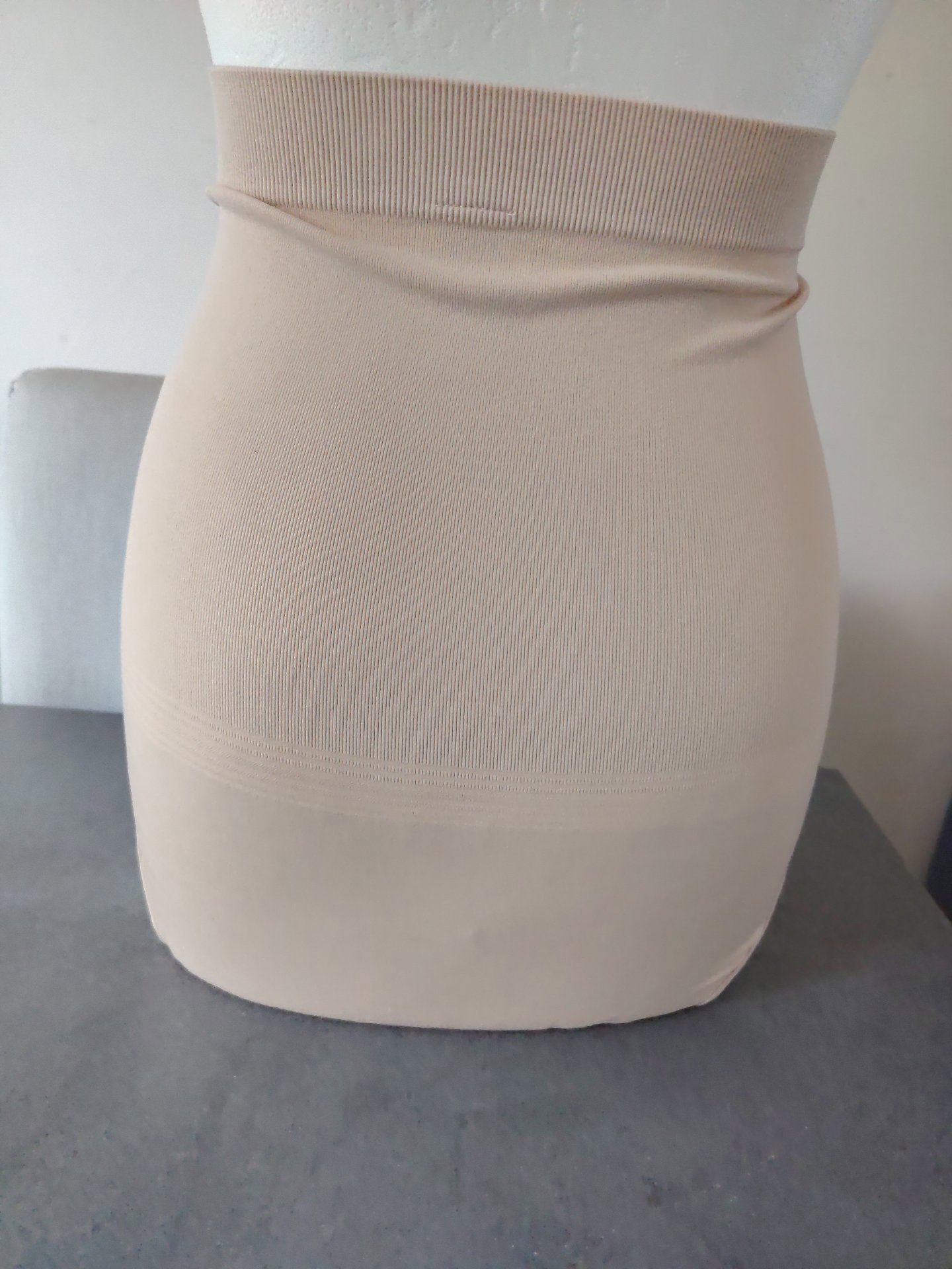 Women's High Waisted, Uniqlo, XL, New condition — preloved on SilentSale®