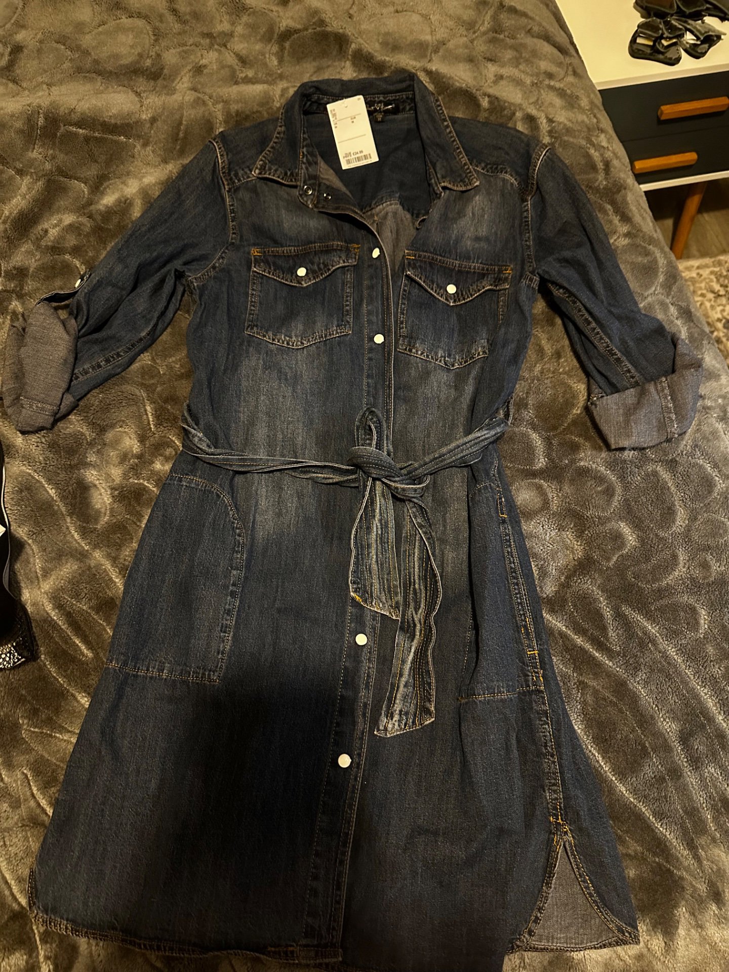 Velvet Heart Denim Shirt Dress with Belt – Size 12, Velvet Heart, 12, New condition — preloved on SilentSale®