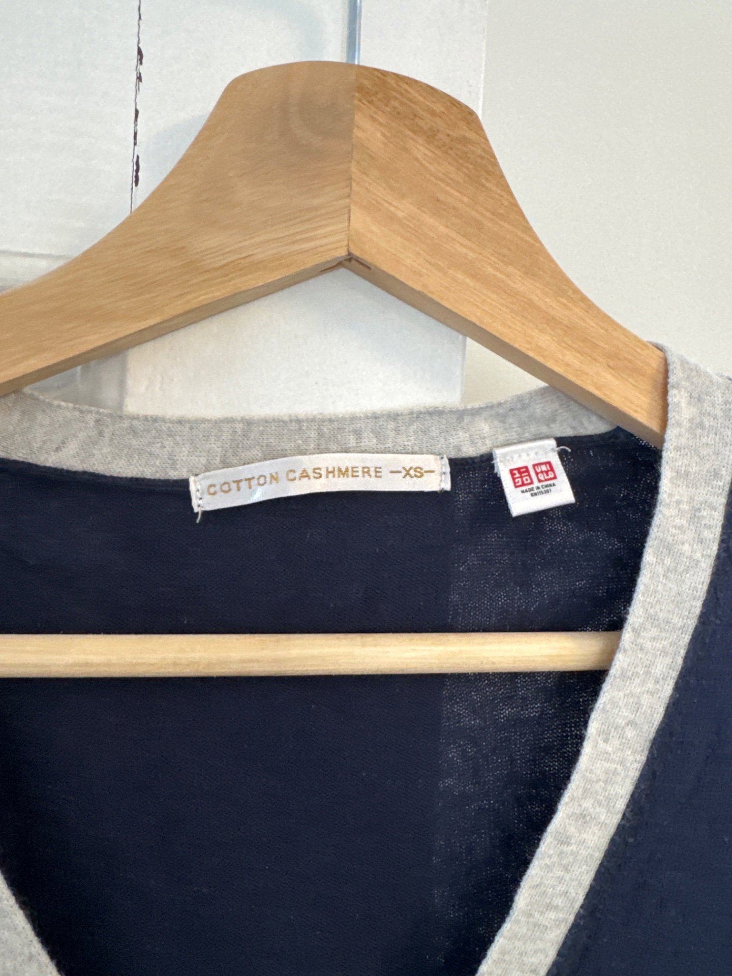 Navy Cardigan with Contrast Trim – Size M, Uniqlo, XS, Good condition — preloved on SilentSale®