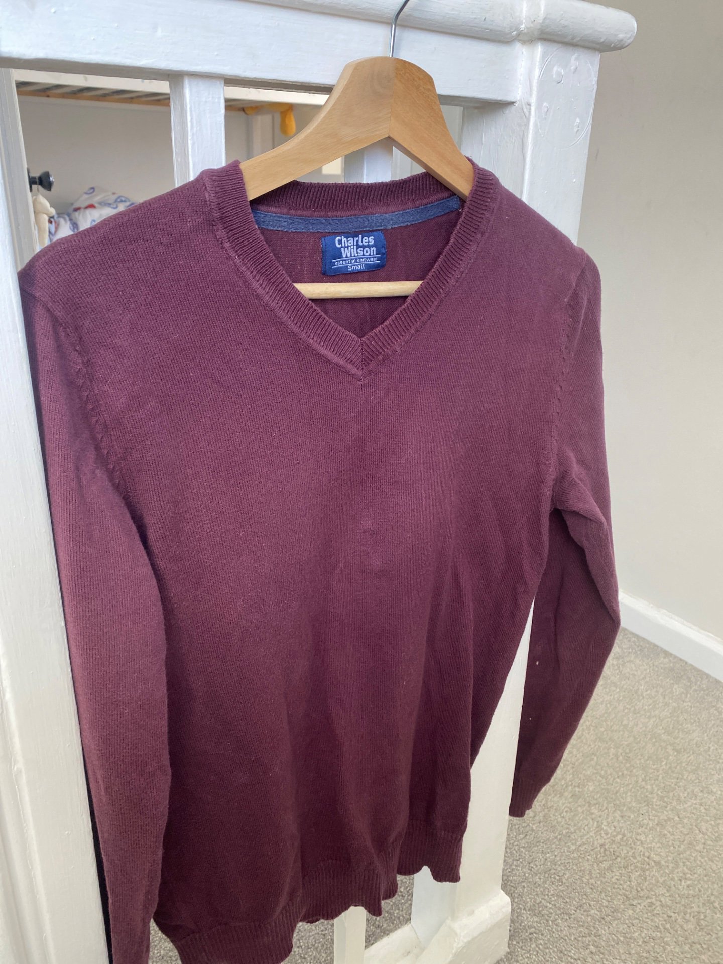 Charles Tyrwhitt Burgundy V-Neck Jumper – Size M, Charles Tyrwhitt, M, Excellent condition — preloved on SilentSale®