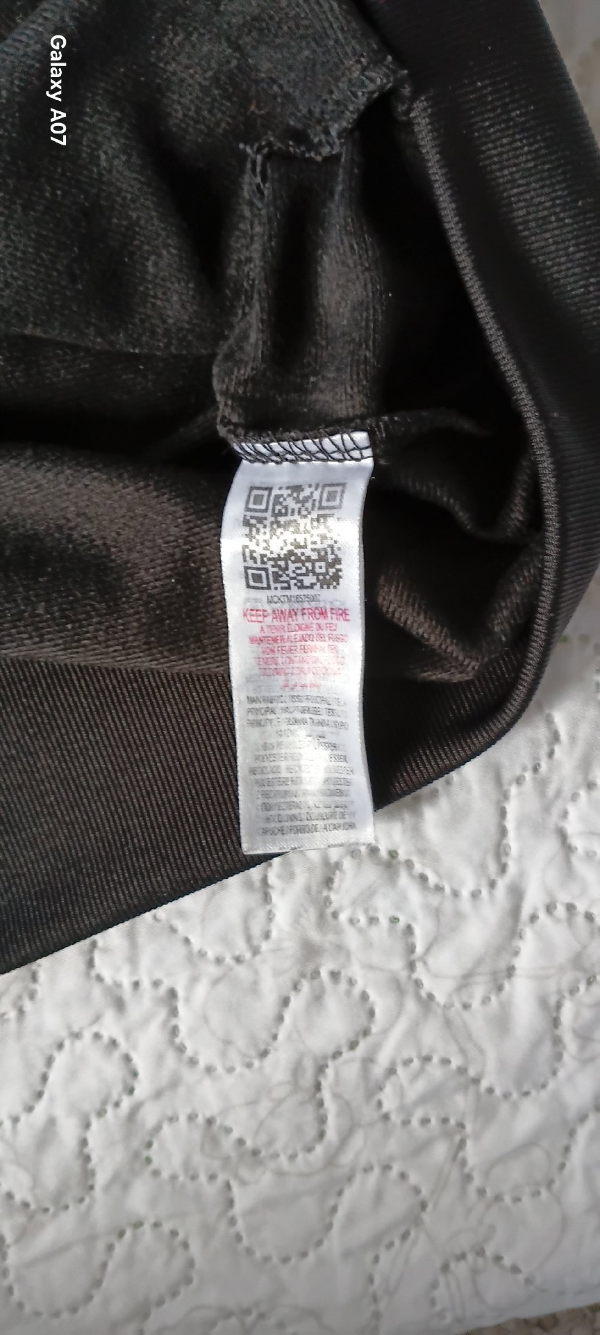 McKenzie Black Zip Up Hoodie with Logo Tape Detail – Size M, McKenzie, M, Excellent condition — preloved on SilentSale®