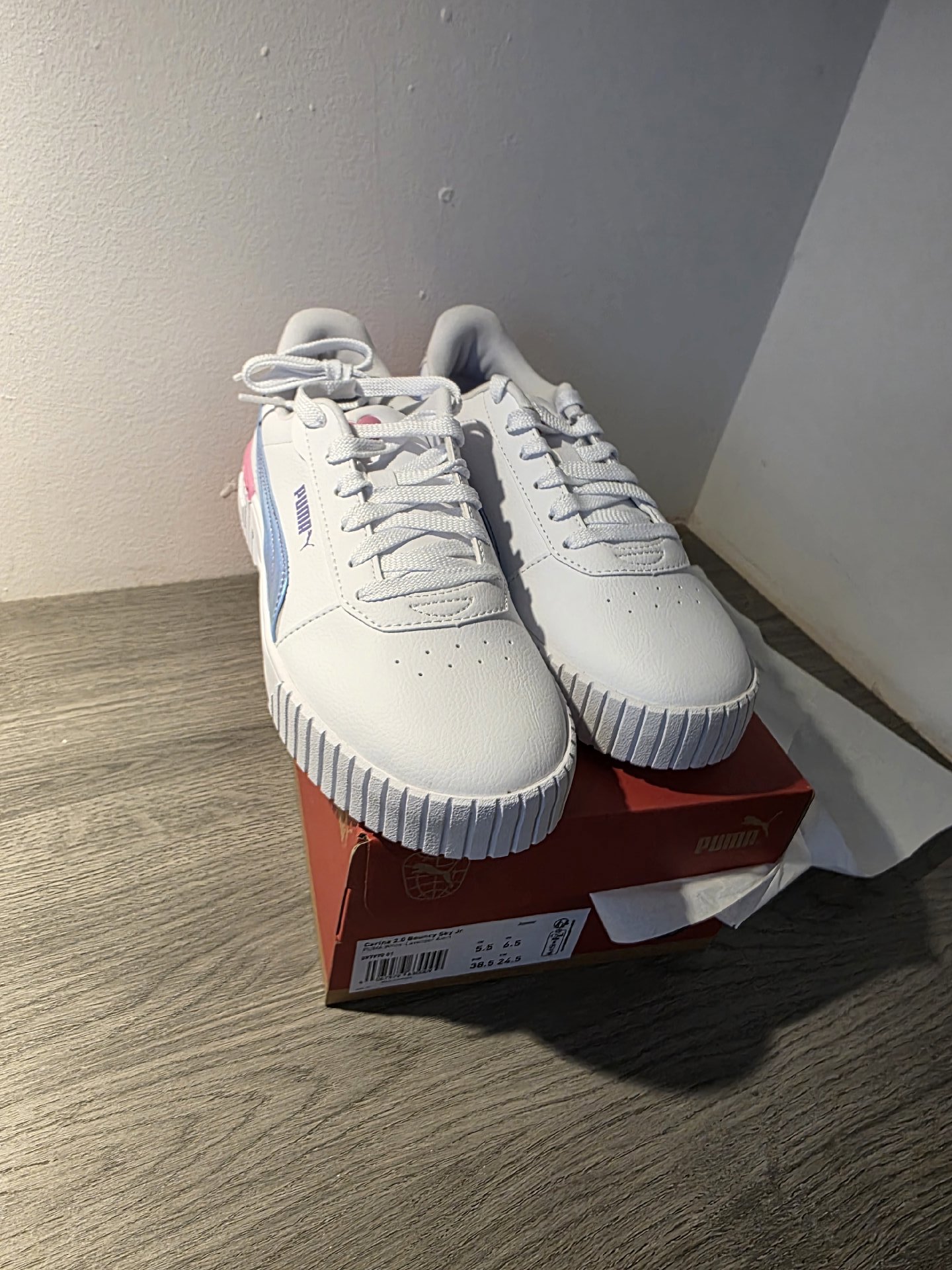 Puma Carina 2.0 Bouncy Sky Jr White Lavender Junior Trainers – UK 5.5, Puma, 5.5, New condition — preloved on SilentSale®