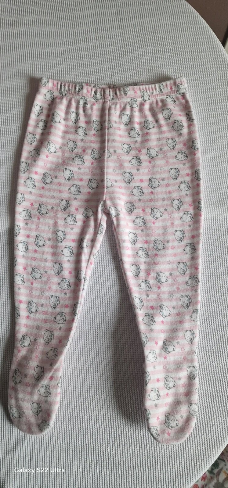 Girls trousers with feet, Primark, 6-9 months / 68 cm, Excellent condition — preloved on SilentSale®
