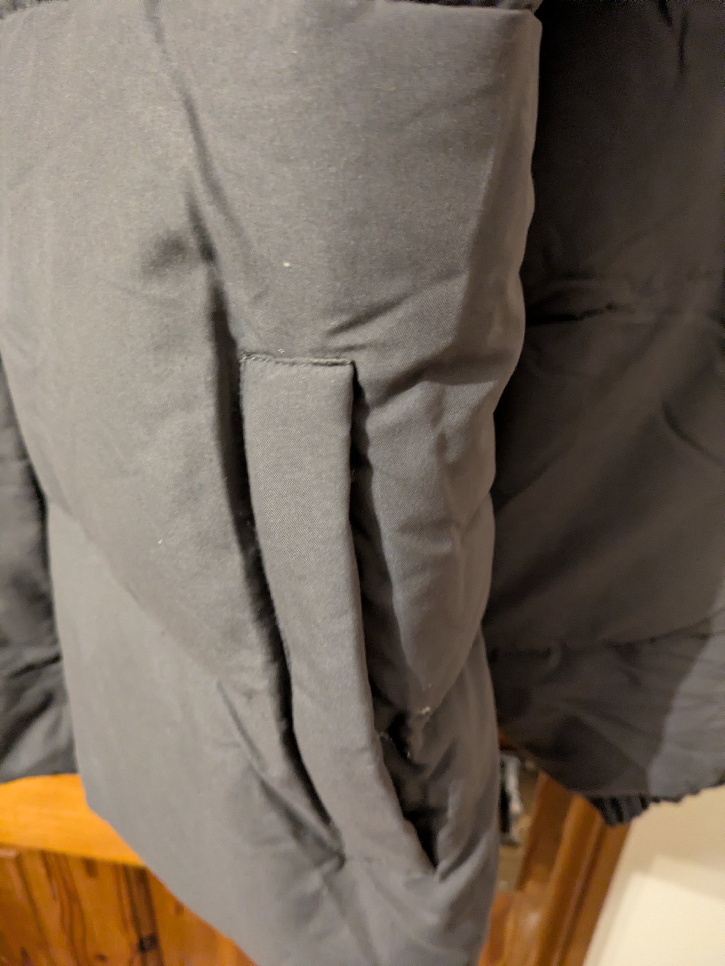 Ellesse Grey Puffer Jacket – UK 4XL, Ellesse, 4XL, New condition — preloved on SilentSale®