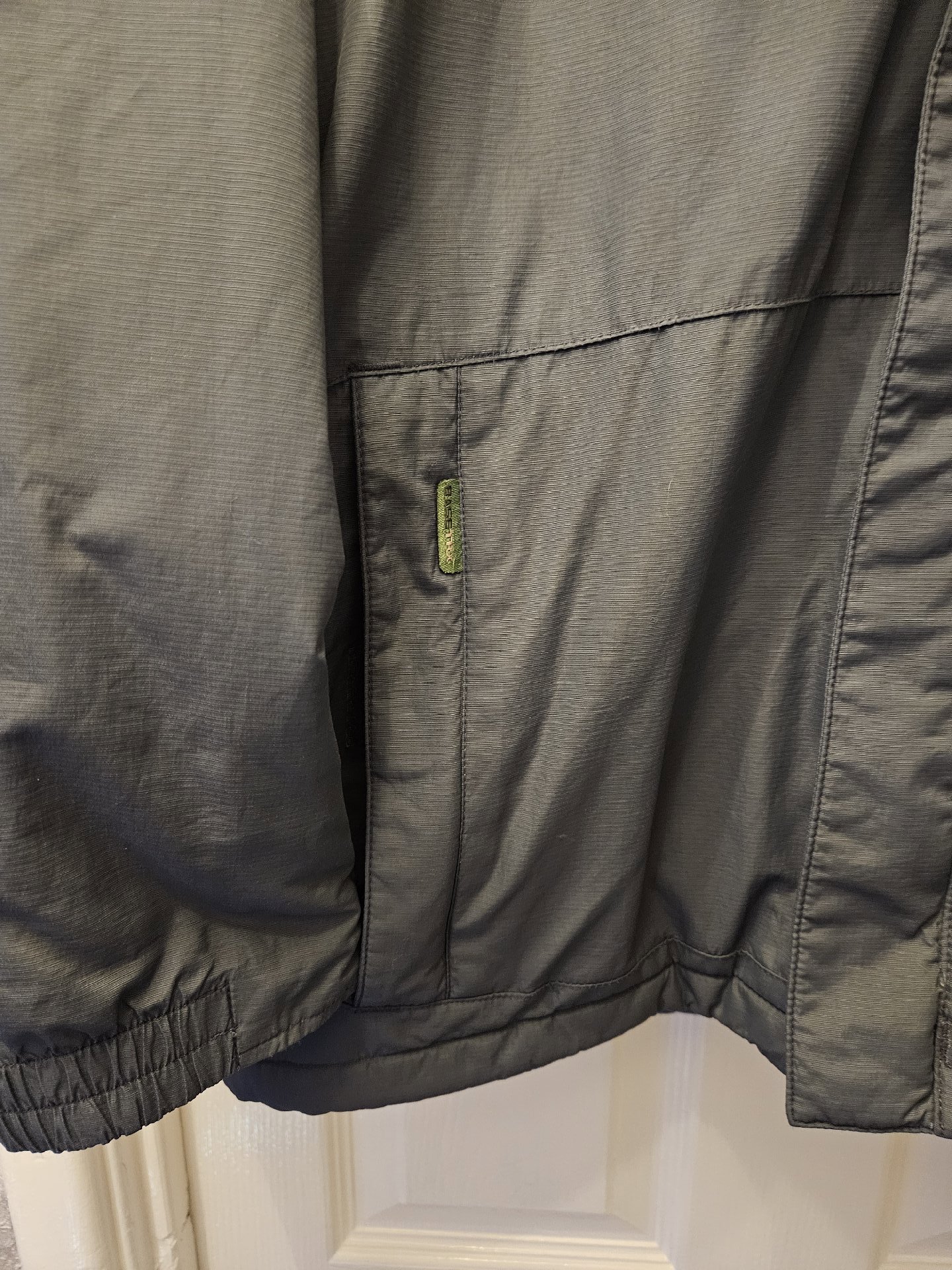 Columbia Grey Outdoor Jacket Size Small, Columbia, S, Like New condition — preloved on SilentSale®