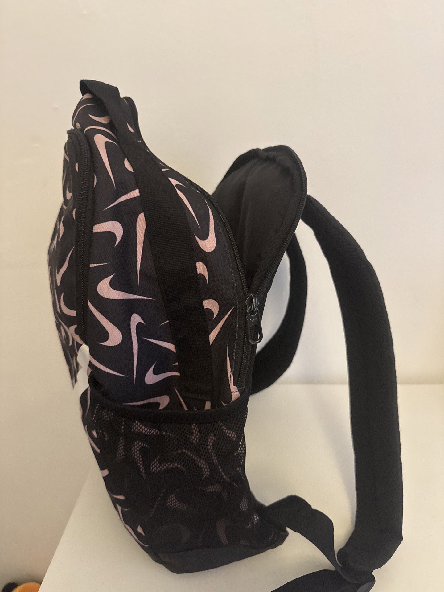 Nike Black and Pink Logo Print Backpack, Nike, One Size, Excellent condition — preloved on SilentSale®