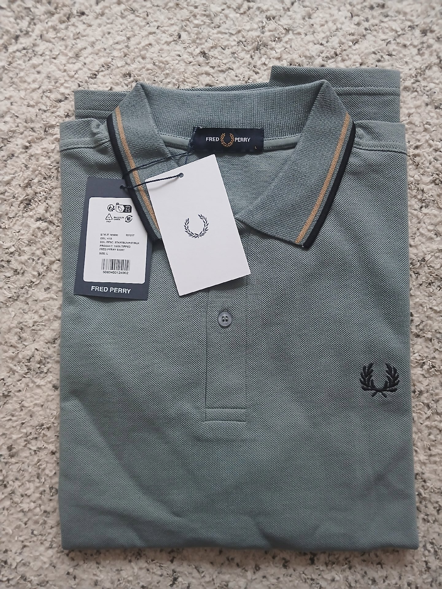 Fred perry polo shirt size large grey in colour , Fred Perry, L, New condition — preloved on SilentSale®