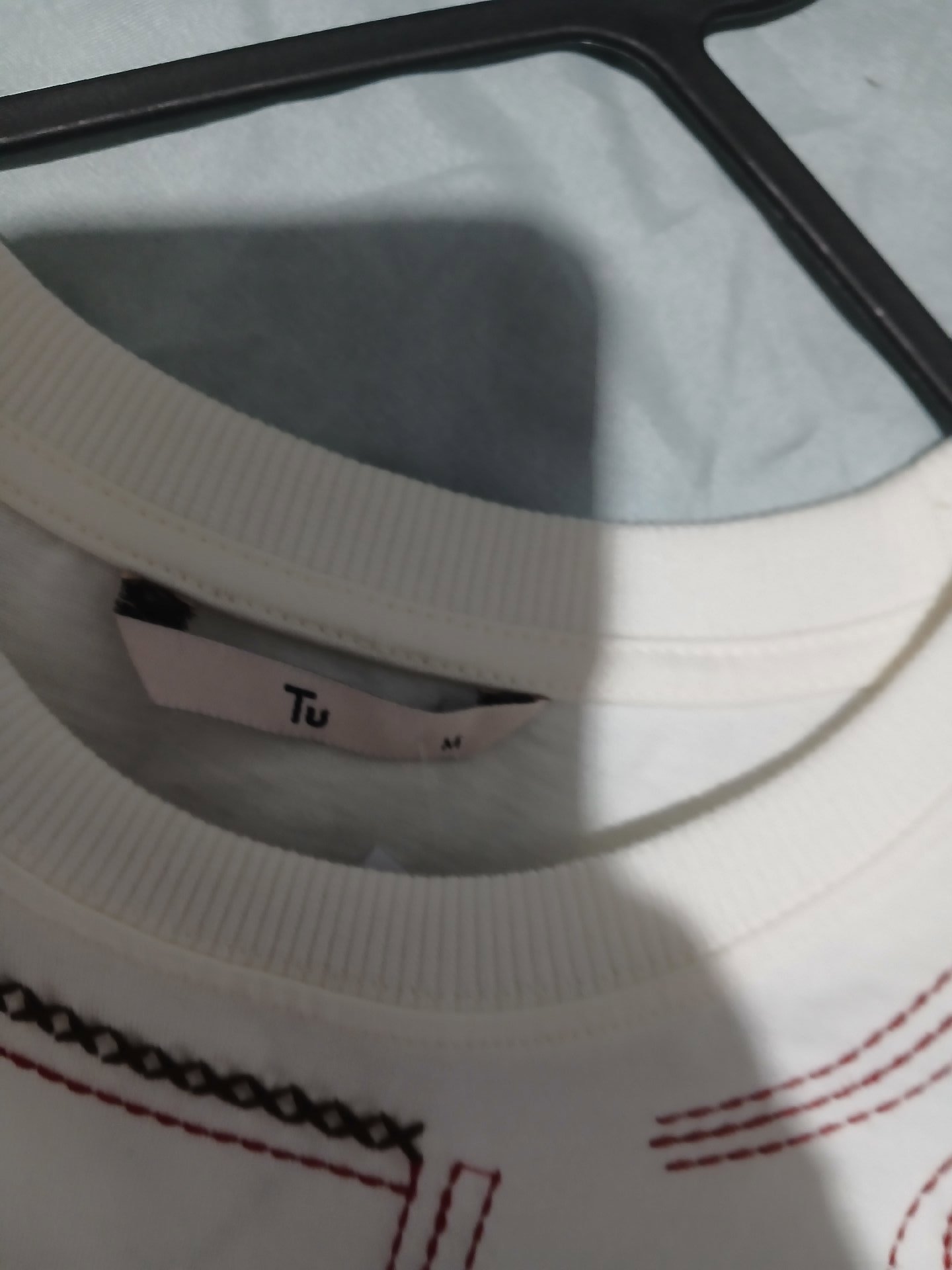 Tu White Embroidered Pattern T-Shirt – Size M, TU, M, Excellent condition — preloved on SilentSale®