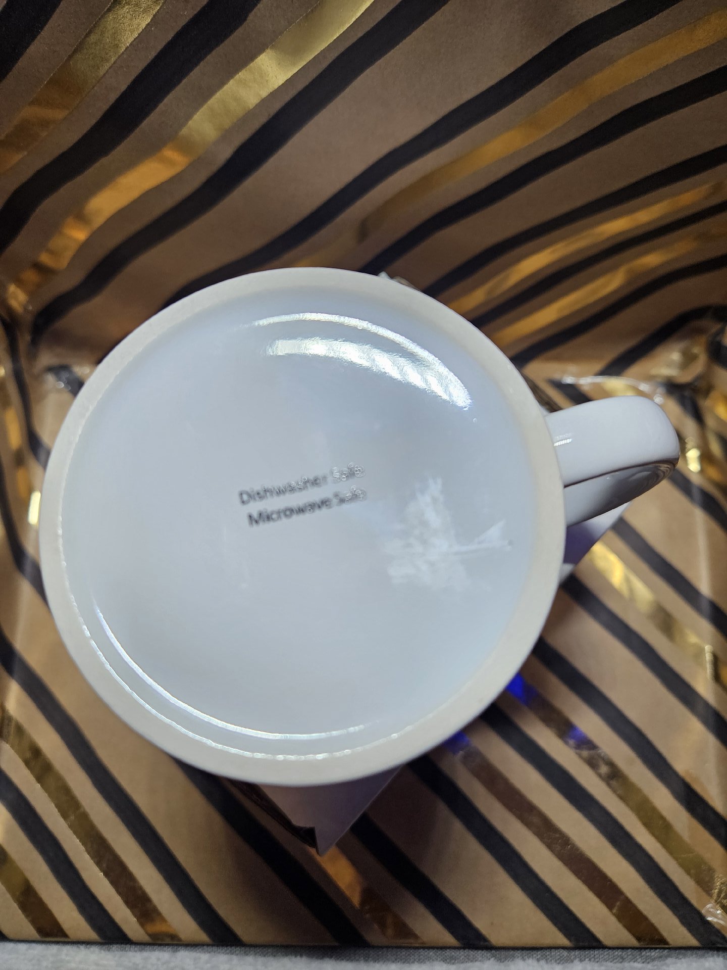 Ceramic Mug with Love Makes a House a Home Print, Unbranded, One Size, New condition — preloved on SilentSale®