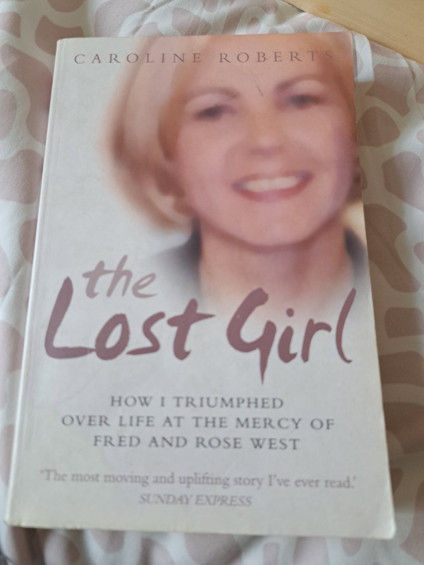 Biography The Lost Girl paperback book , Unbranded, One Size, Good condition — preloved on SilentSale®