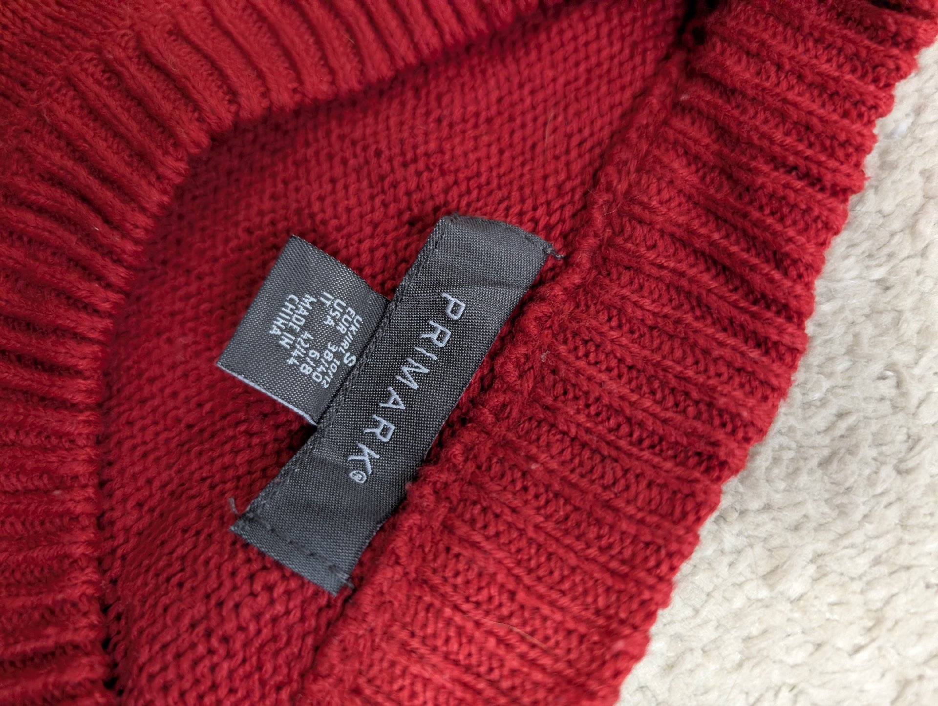 Primark Red Christmas Llama Jumper Sweater – Size S, Primark, S, Excellent condition — preloved on SilentSale®