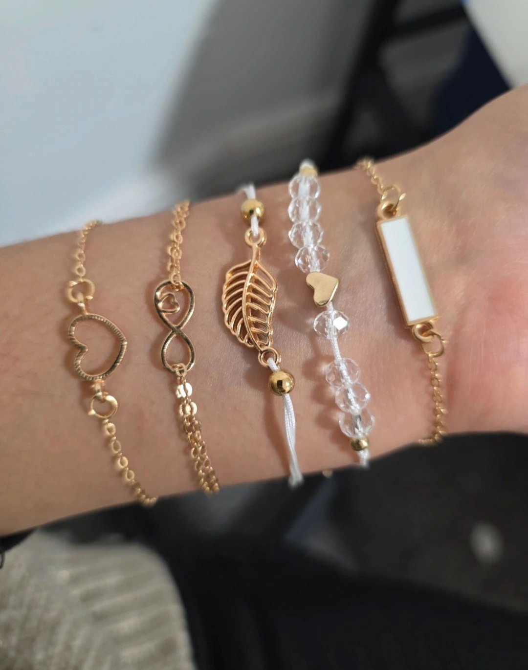 Set of 5 brecelate , Unbranded, One Size, New condition — preloved on SilentSale®