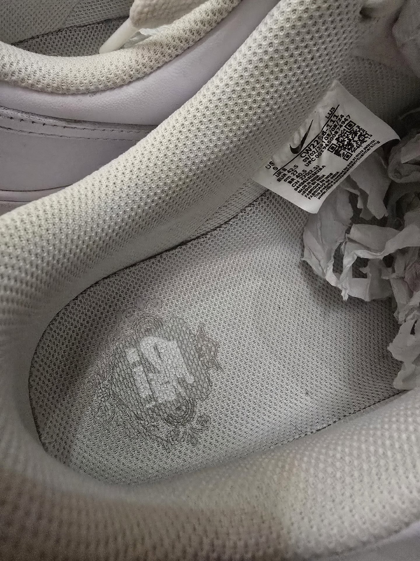 Nike Air Force 1 '07 White Trainers – Size 8, Nike, 8, Like New condition — preloved on SilentSale®