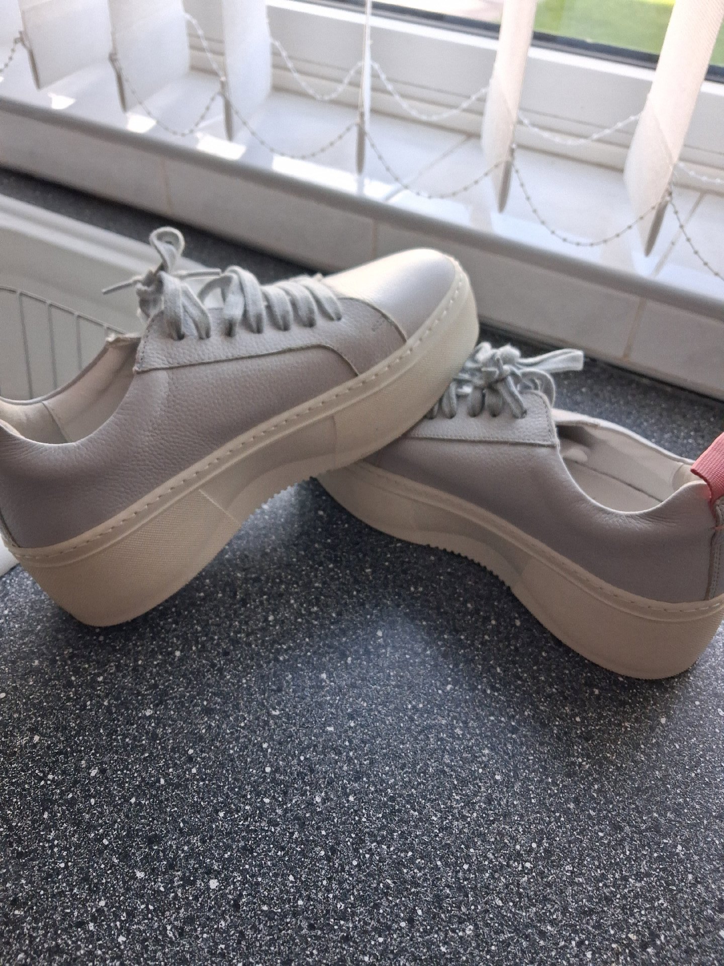 Kiin White Leather Platform Trainers – Size 5, Kiin, 5, Excellent condition — preloved on SilentSale®