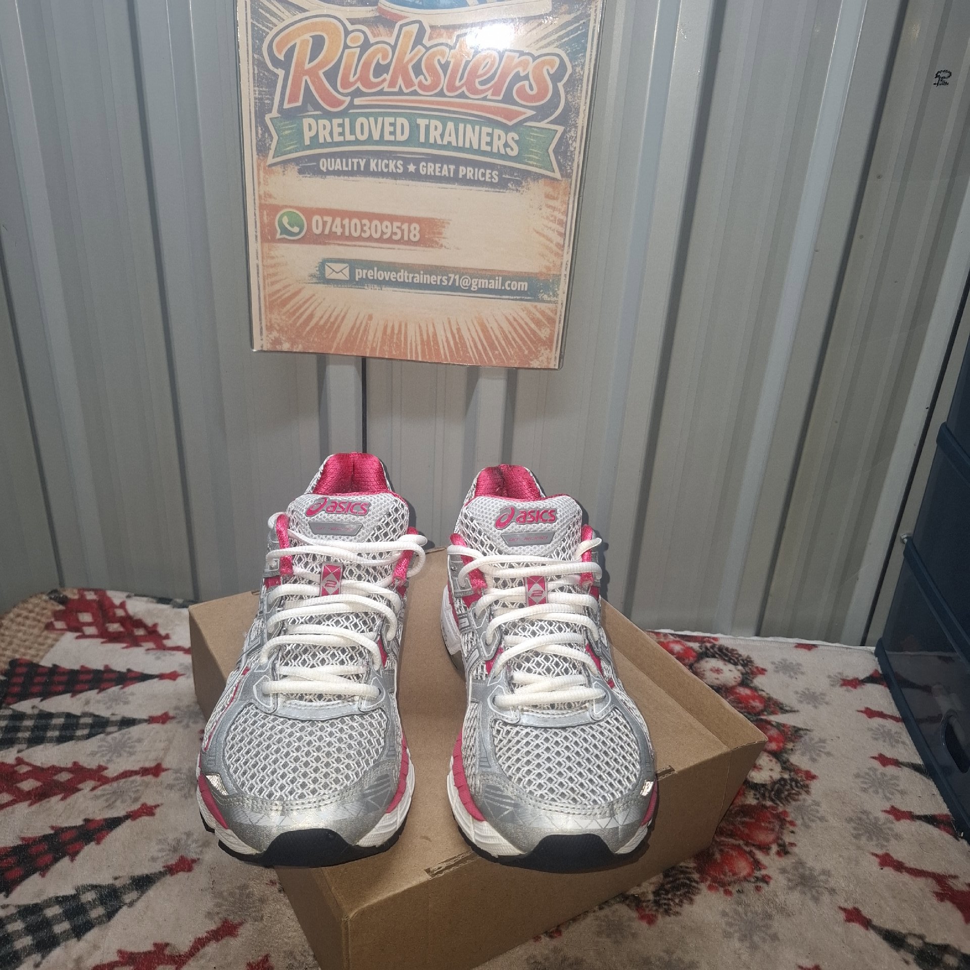 Asics Gel Running Trainers White and Pink UK 8.5, ASICS, 6.5, Good condition — preloved on SilentSale®