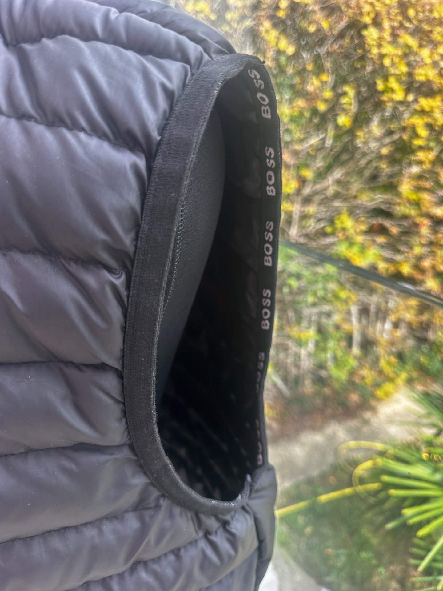 Boss gilet XL , Hugo Boss, XL, Excellent condition — preloved on SilentSale®