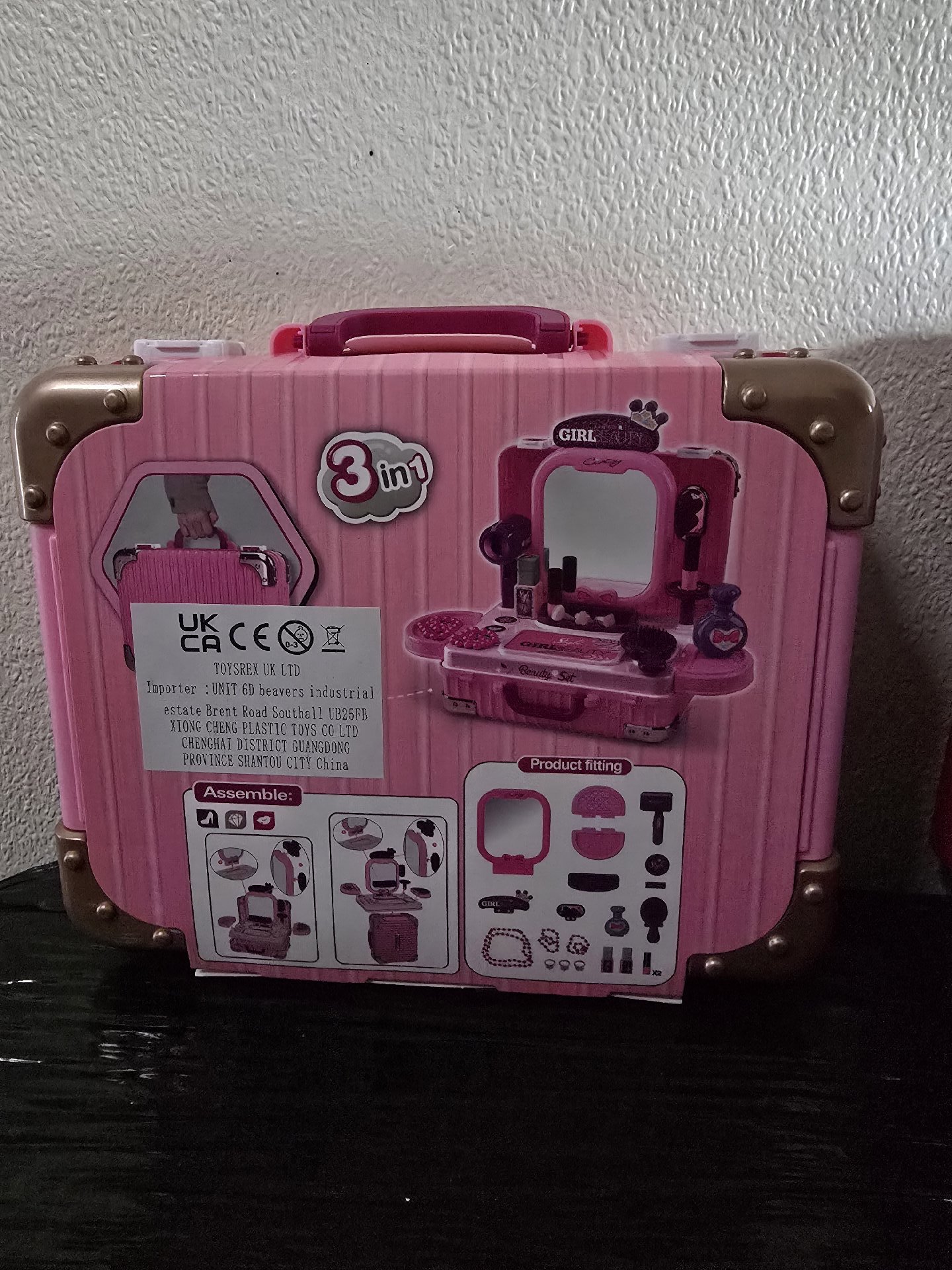Kids Pink Fashion Real Action Play Set Vanity Case, Xiong Cheng, 3 years, New condition — preloved on SilentSale®