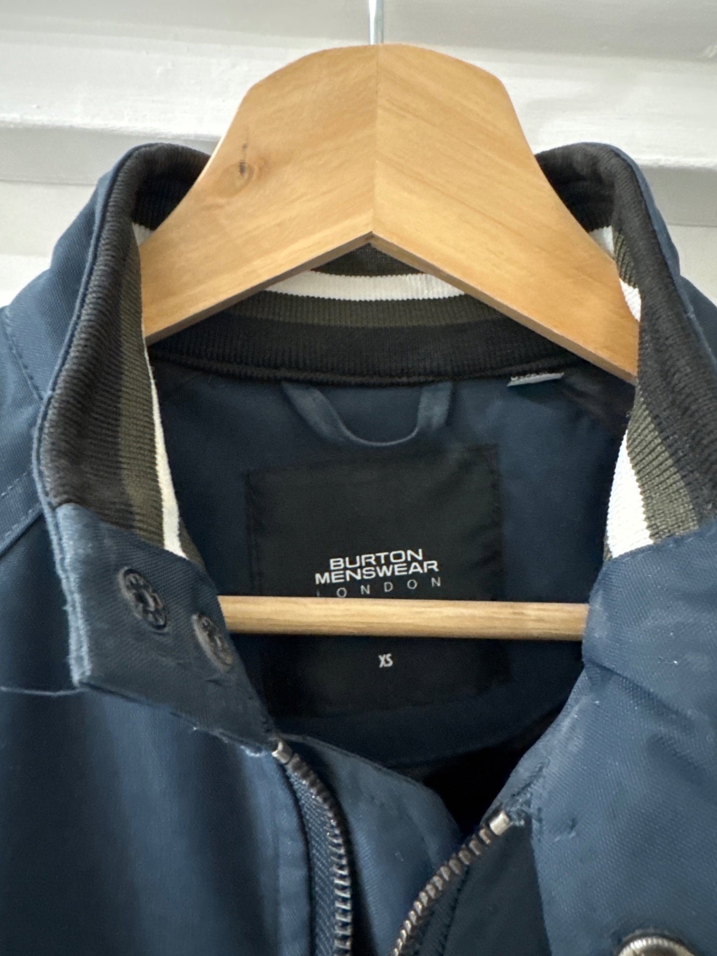Burton Menswear London Navy Bomber Jacket – XS, Burton Menswear, XS, Excellent condition — preloved on SilentSale®