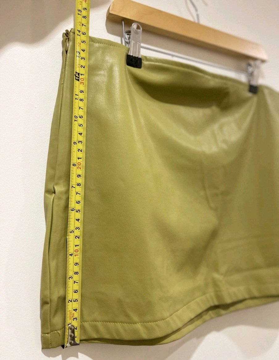 Missy Empire Green Faux Leather Mini Skirt, Missy Empire, 10, New condition — preloved on SilentSale®