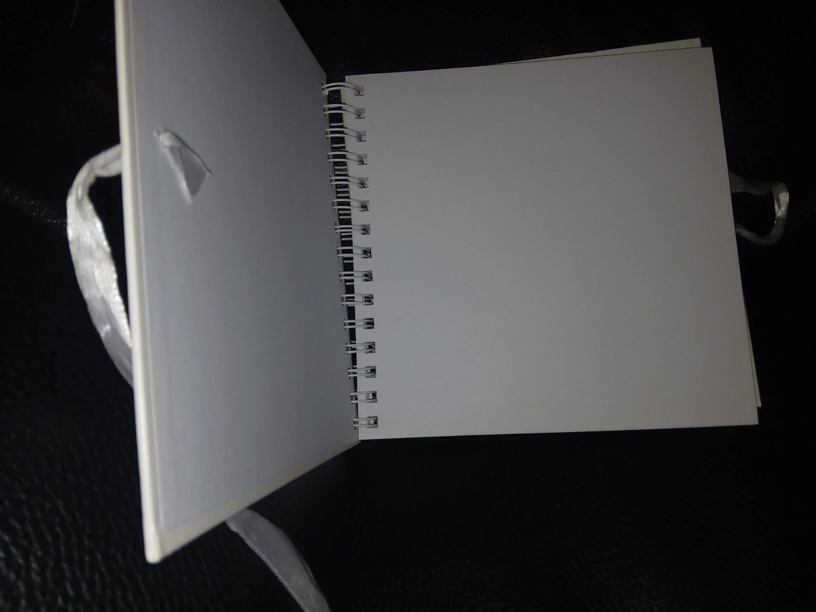 Square sketch book, Unbranded, One Size, Excellent condition — preloved on SilentSale®