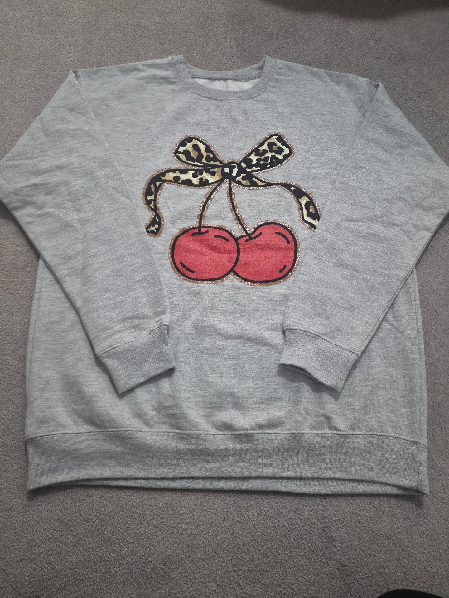 Grey Sweatshirt with Cherry Print – Size 16, Unbranded, 16, Excellent condition — preloved on SilentSale®