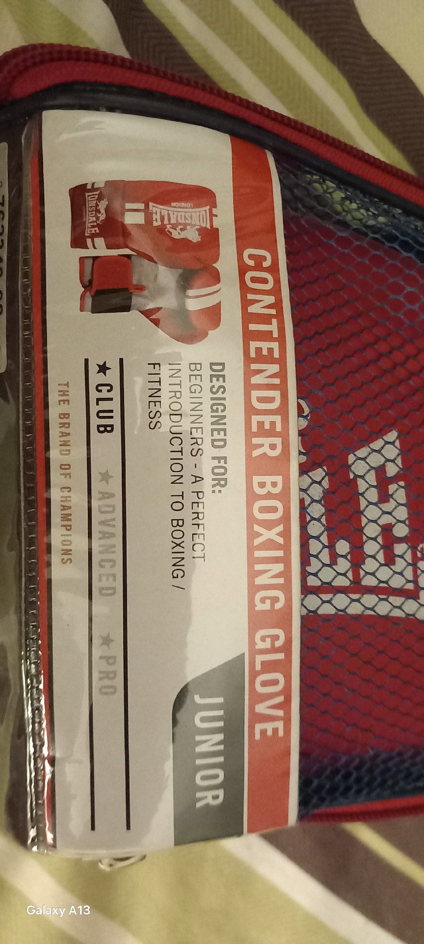Lonsdale Junior Contender Boxing Gloves Red, Lonsdale, Junior, Excellent condition — preloved on SilentSale®