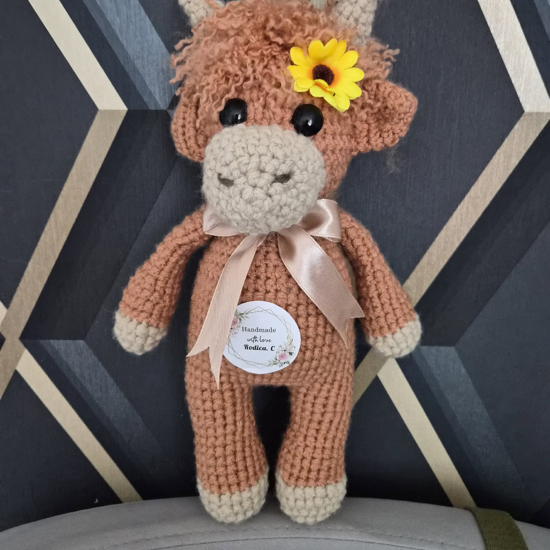 Handmade Crochet Brown Cow Soft Toy with Flower and Bow, handmade beautiful crochet, 6 years, New condition — preloved on SilentSale®