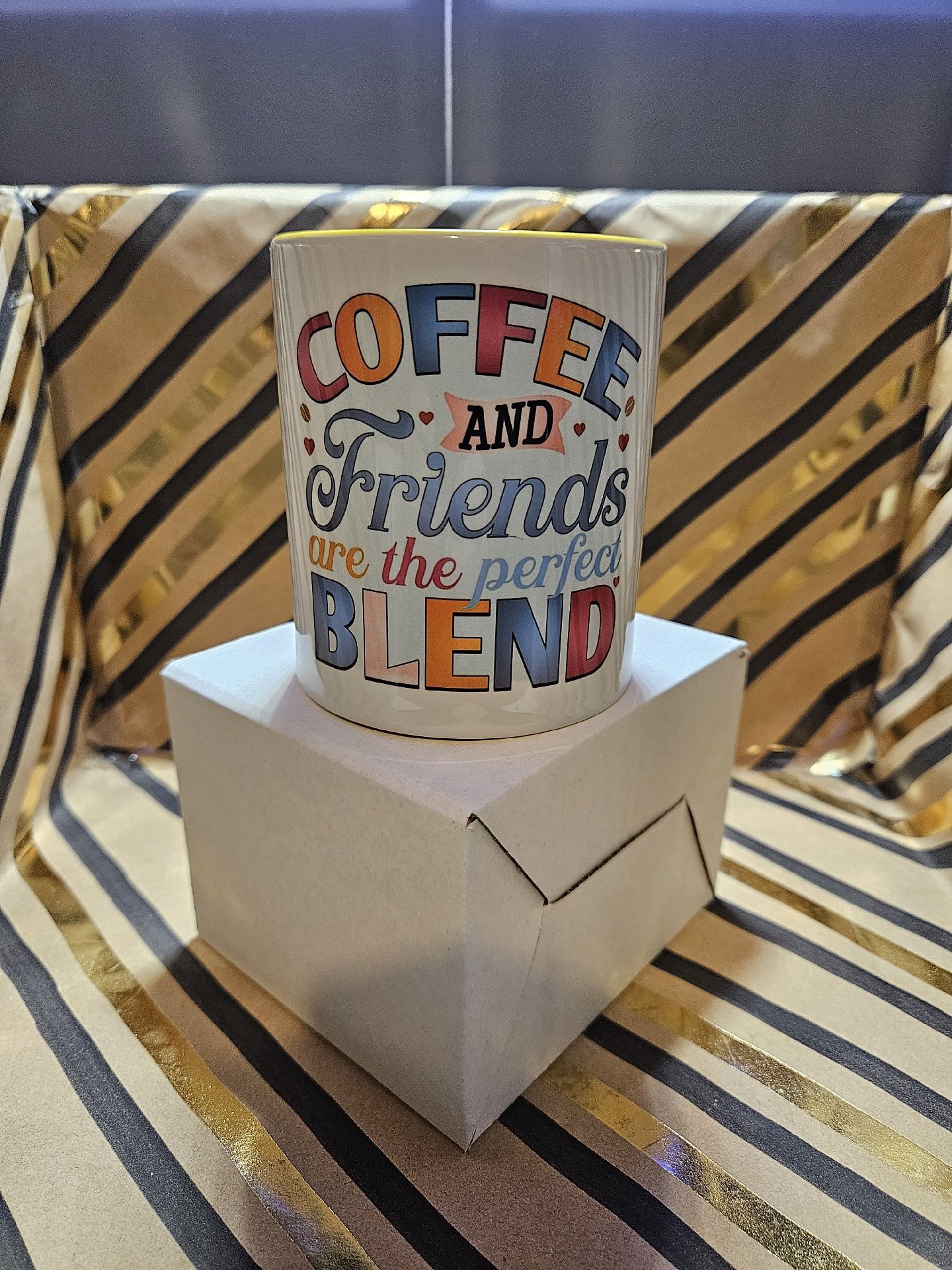 Coffee and Friends Ceramic Mug with Yellow Handle and Interior, Unbranded, One Size, New condition — preloved on SilentSale®
