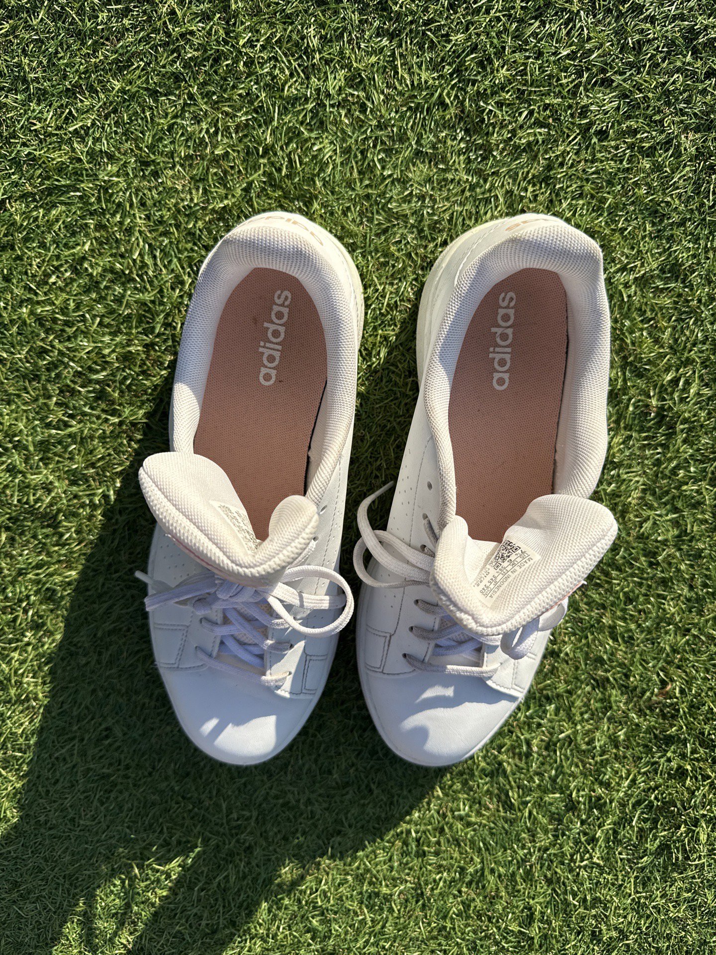 Adidas White Leather Trainers – UK 6, Adidas, 6, Excellent condition — preloved on SilentSale®