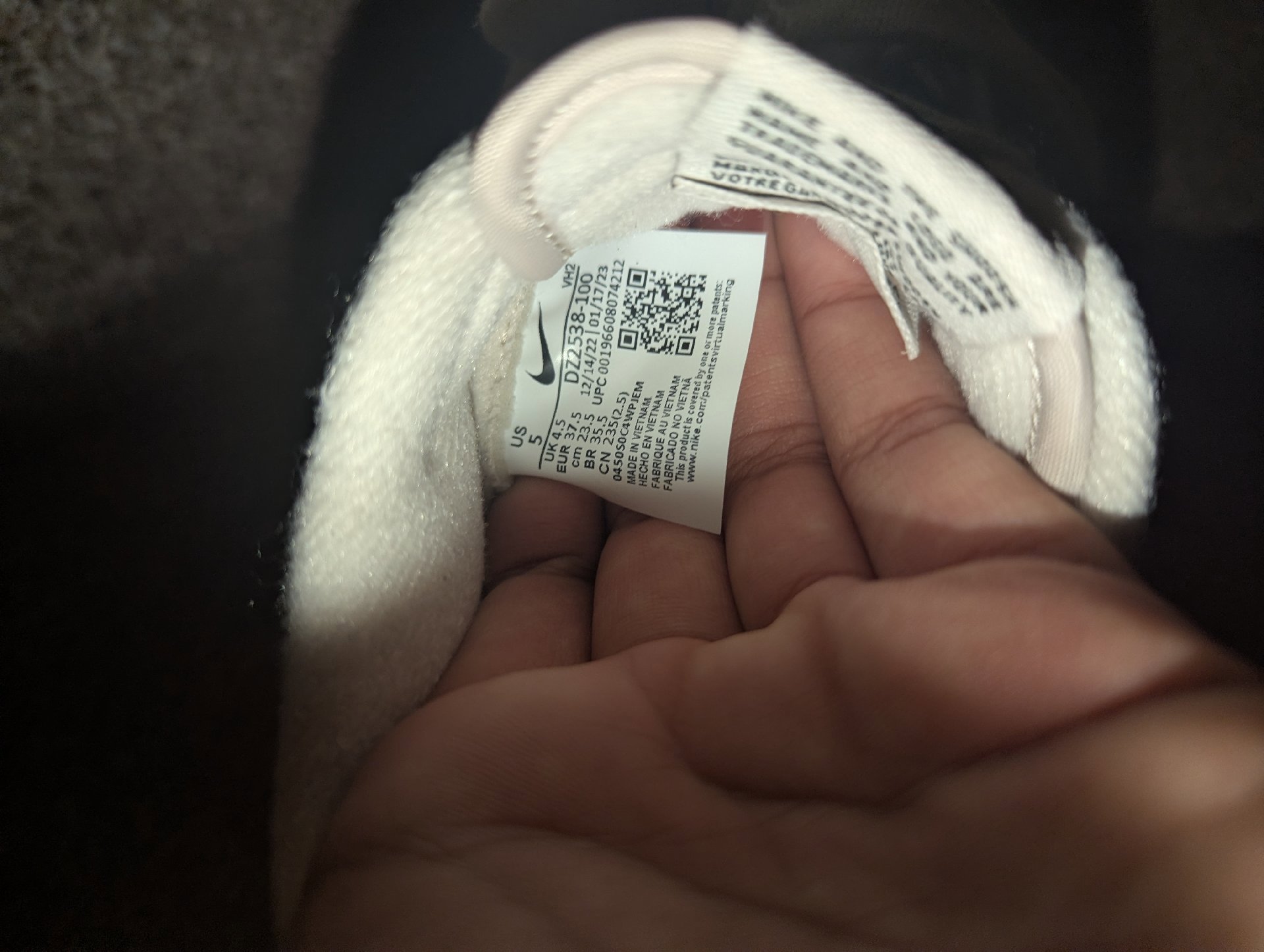 Nike dunk grey  Trainers – UK 4.5, Nike, 4.5, Like New condition — preloved on SilentSale®