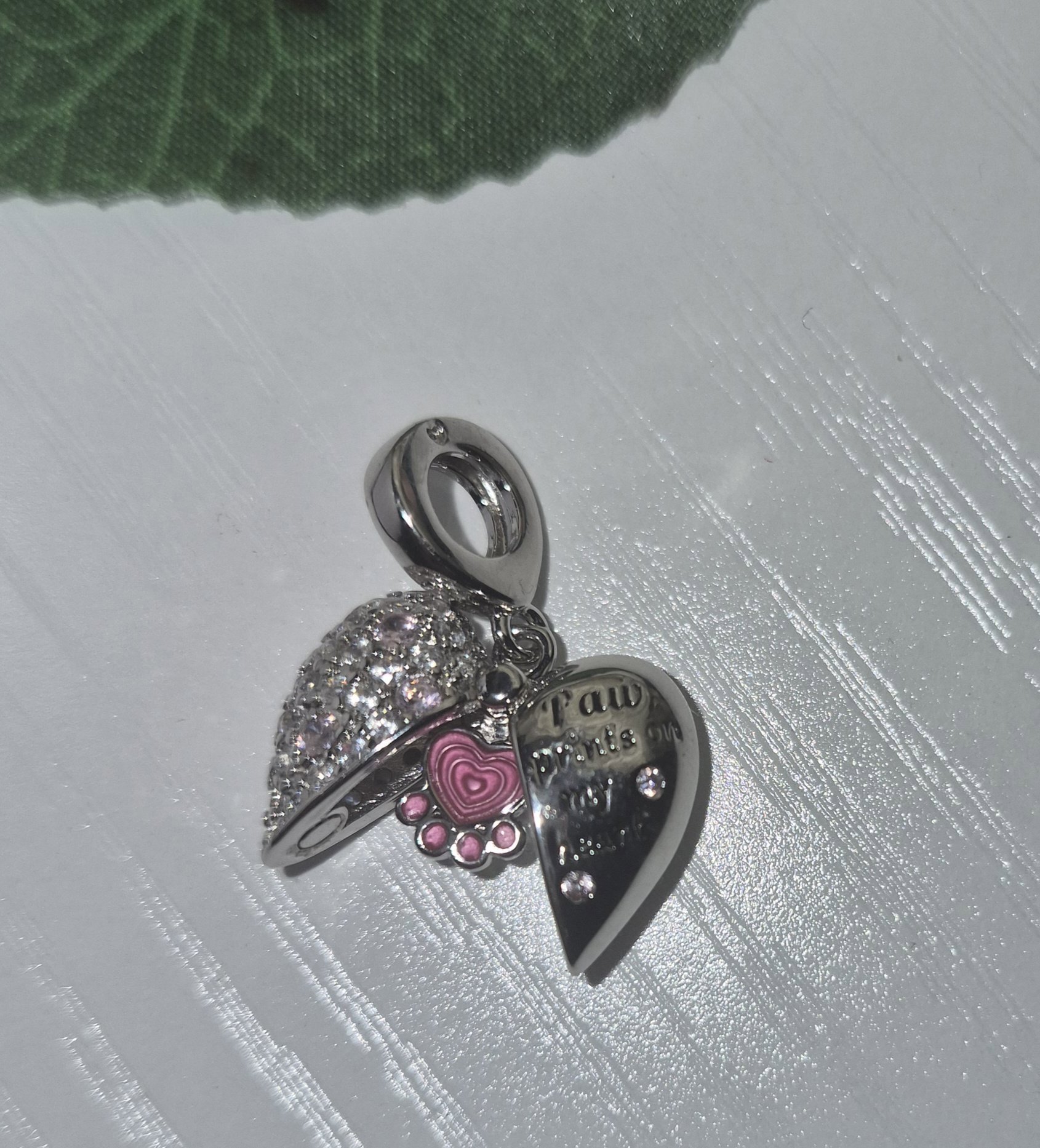 Silver Heart Paw Prints Charm Pendant with Pink Stones, PINK, One Size, New condition — preloved on SilentSale®
