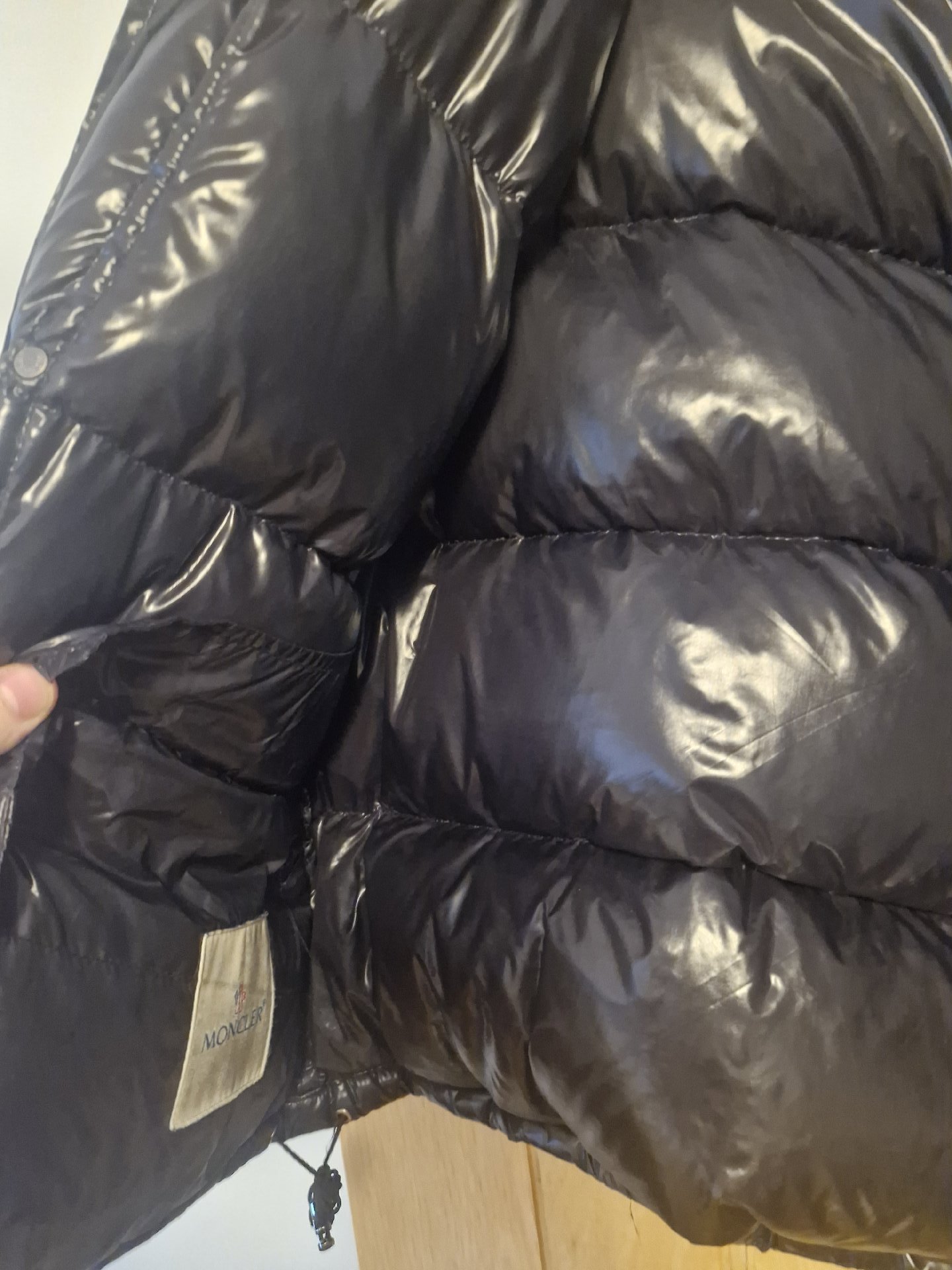 Moncler Black Puffer Jacket – Size 4, Moncler, 4, Excellent condition — preloved on SilentSale®