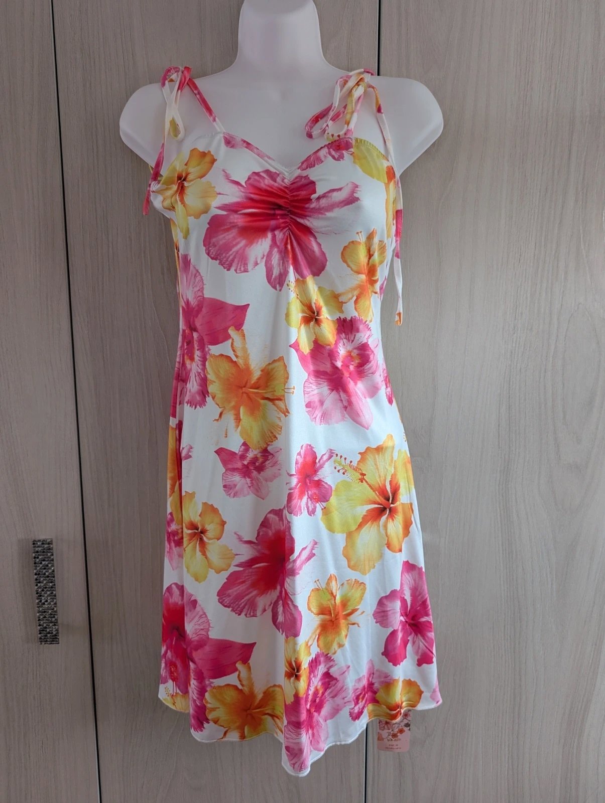 Shein, Summer , Holiday Dress Size S, Shein, S / UK 8-10, New condition — preloved on SilentSale®