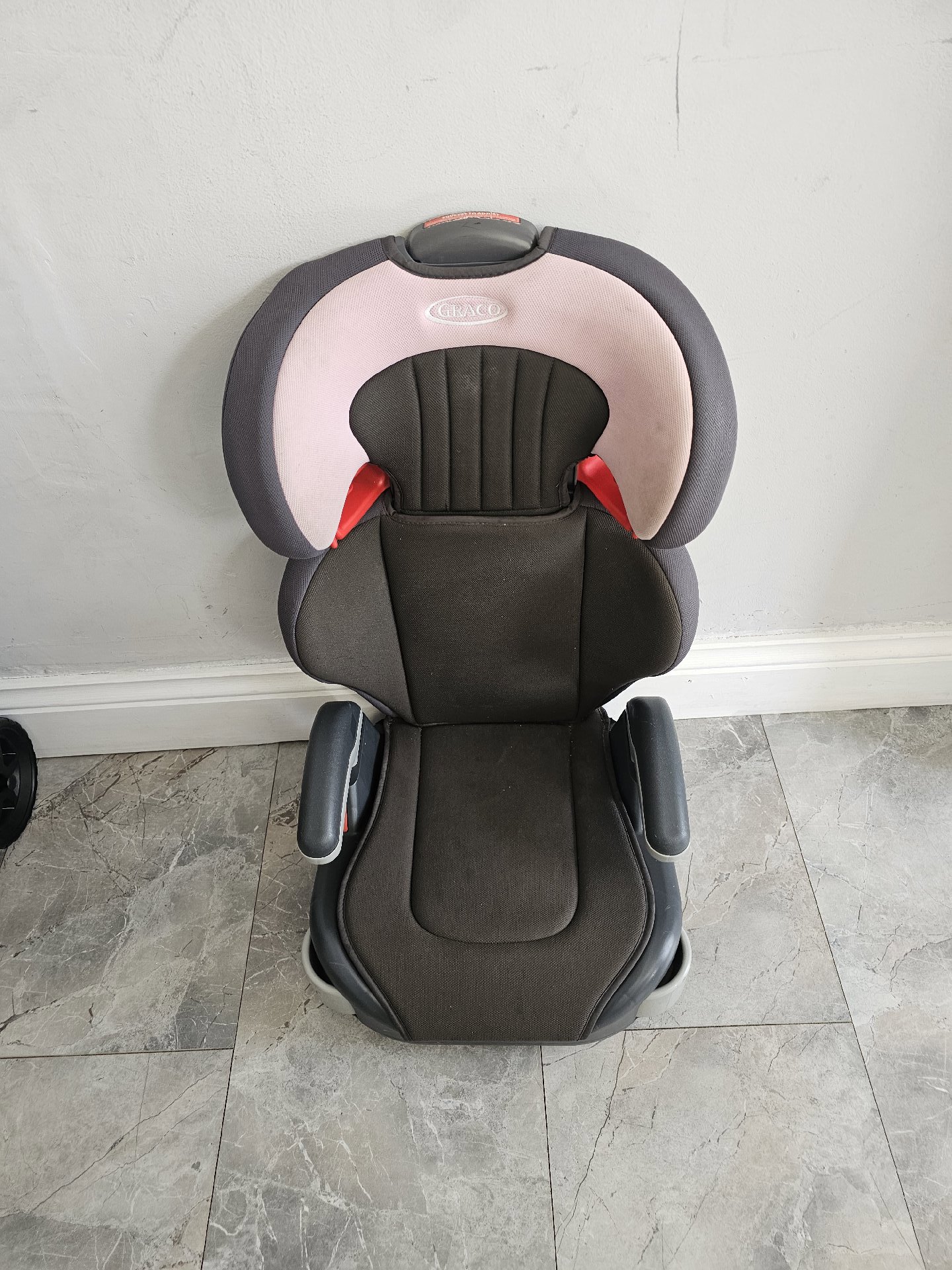 Graco Child Car Booster Seat Black and Grey 15-36kg, Graco, One Size, Excellent condition — preloved on SilentSale®
