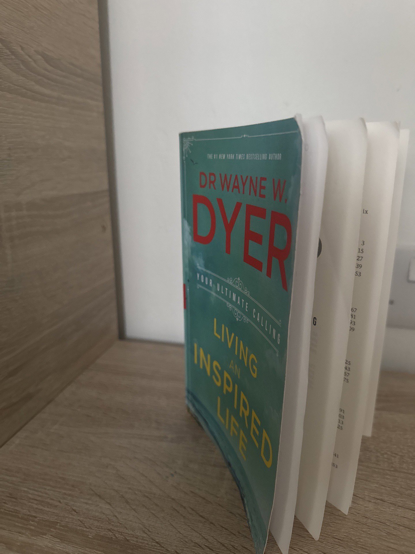 Living an Inspired Life — Wayne W. Dyer, Hay House UK, Limited, One Size, Good condition — preloved on SilentSale®
