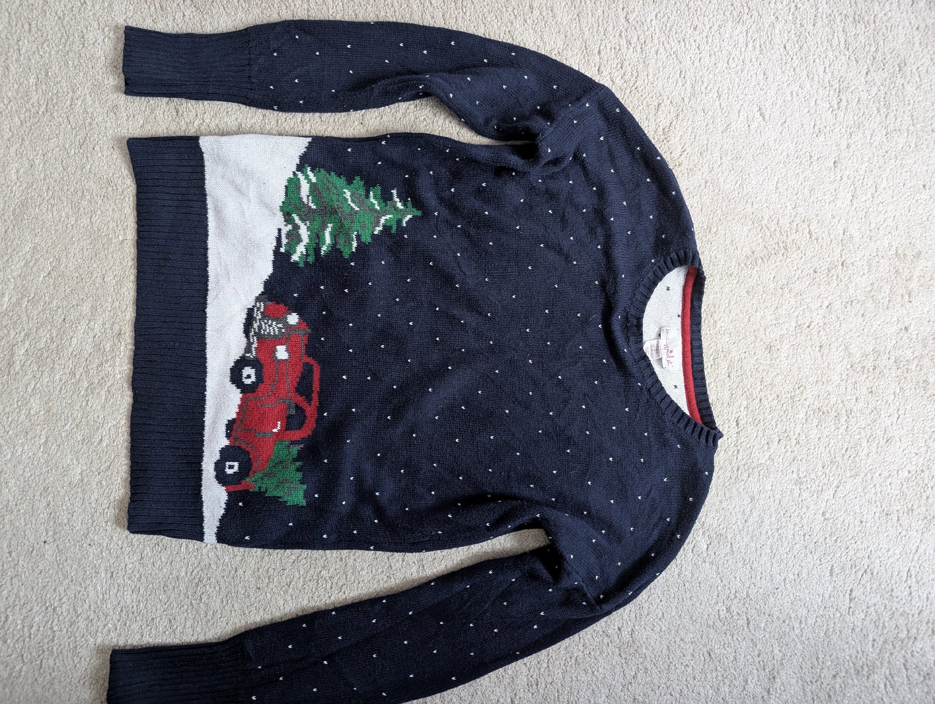 Shrinking Violet Navy Christmas Jumper with Red Truck Print – UK M, Shrinking Violet, M, Excellent condition — preloved on SilentSale®